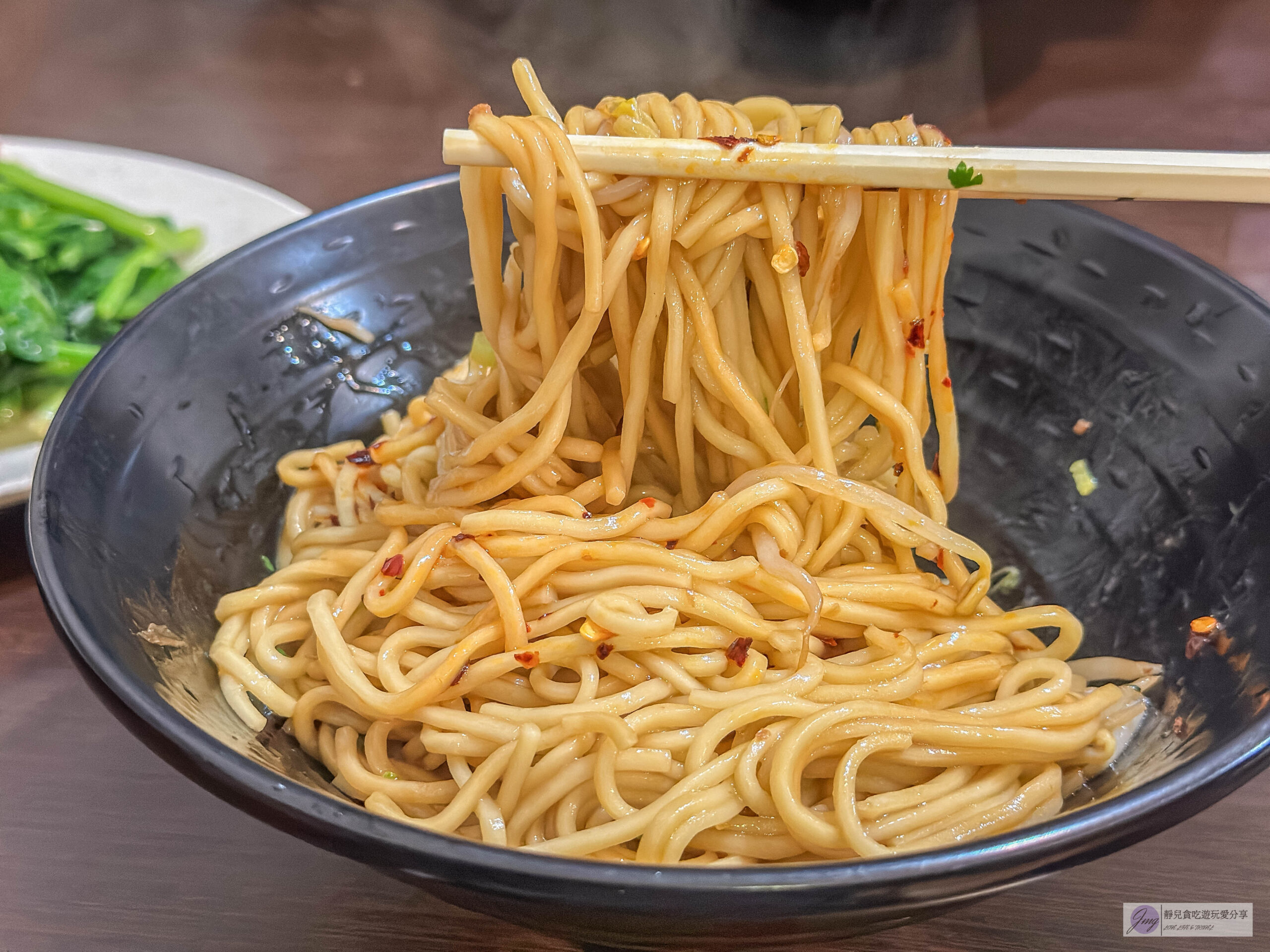 葉媽媽客家湯圓-在地人氣排隊店！家常客家小炒料理，湯粄條、炒山豬肉都不錯/內灣老街美食 @靜兒貪吃遊玩愛分享