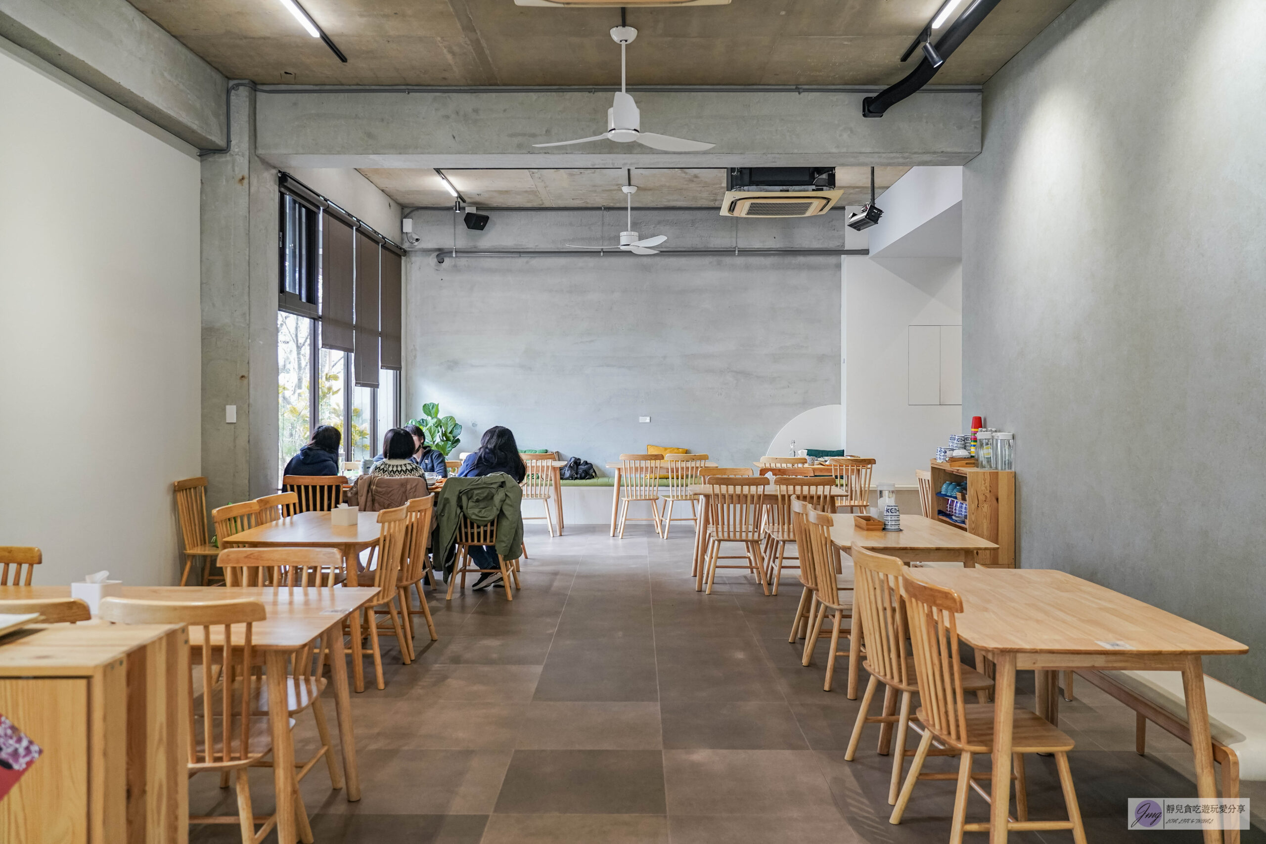 稻吃甘鷓-在地人氣客家創意料理！低調隱密平日用餐人潮依舊多，2人也能吃的客家精緻合菜，親子友善餐廳 @靜兒貪吃遊玩愛分享