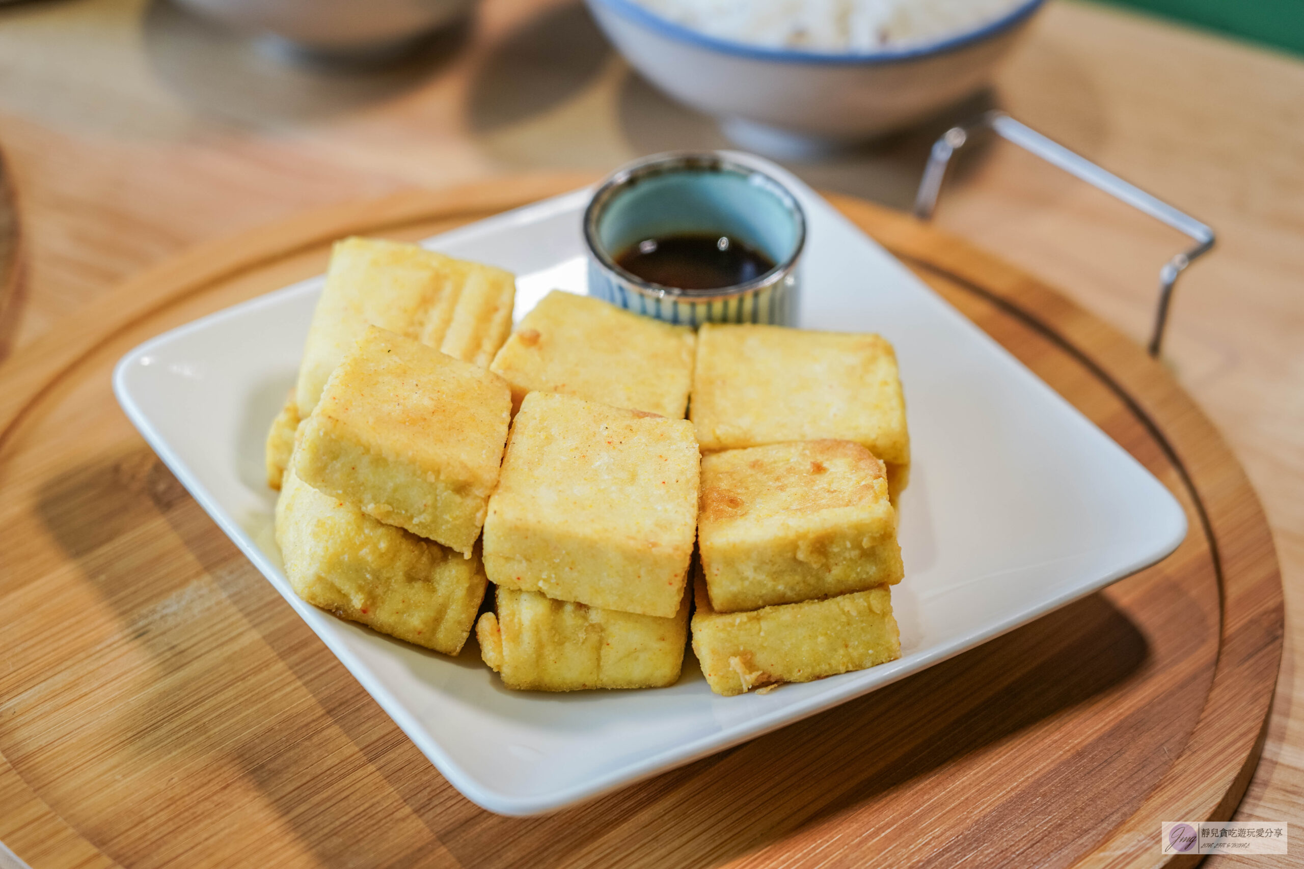 稻吃甘鷓-在地人氣客家創意料理！低調隱密平日用餐人潮依舊多，2人也能吃的客家精緻合菜，親子友善餐廳 @靜兒貪吃遊玩愛分享