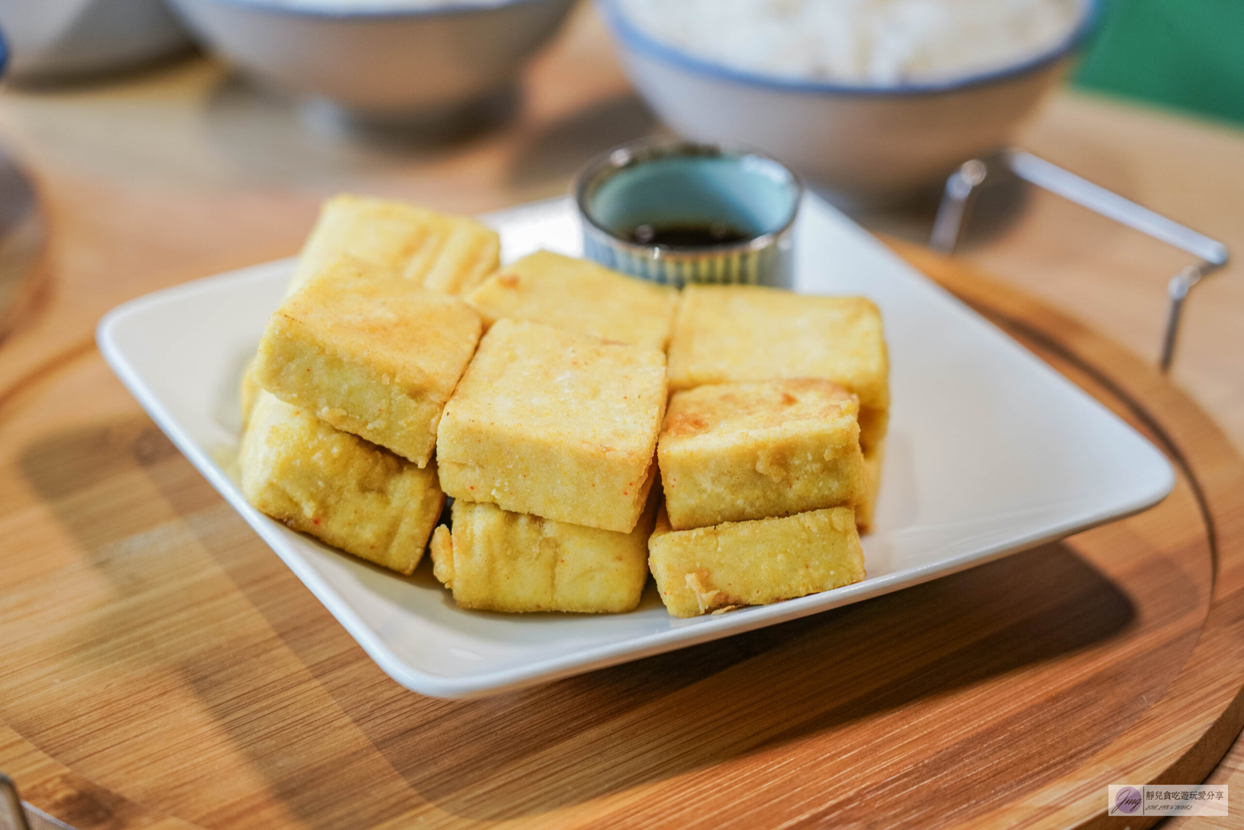 稻吃甘鷓-在地人氣客家創意料理！低調隱密平日用餐人潮依舊多，2人也能吃的客家精緻合菜，親子友善餐廳 @靜兒貪吃遊玩愛分享