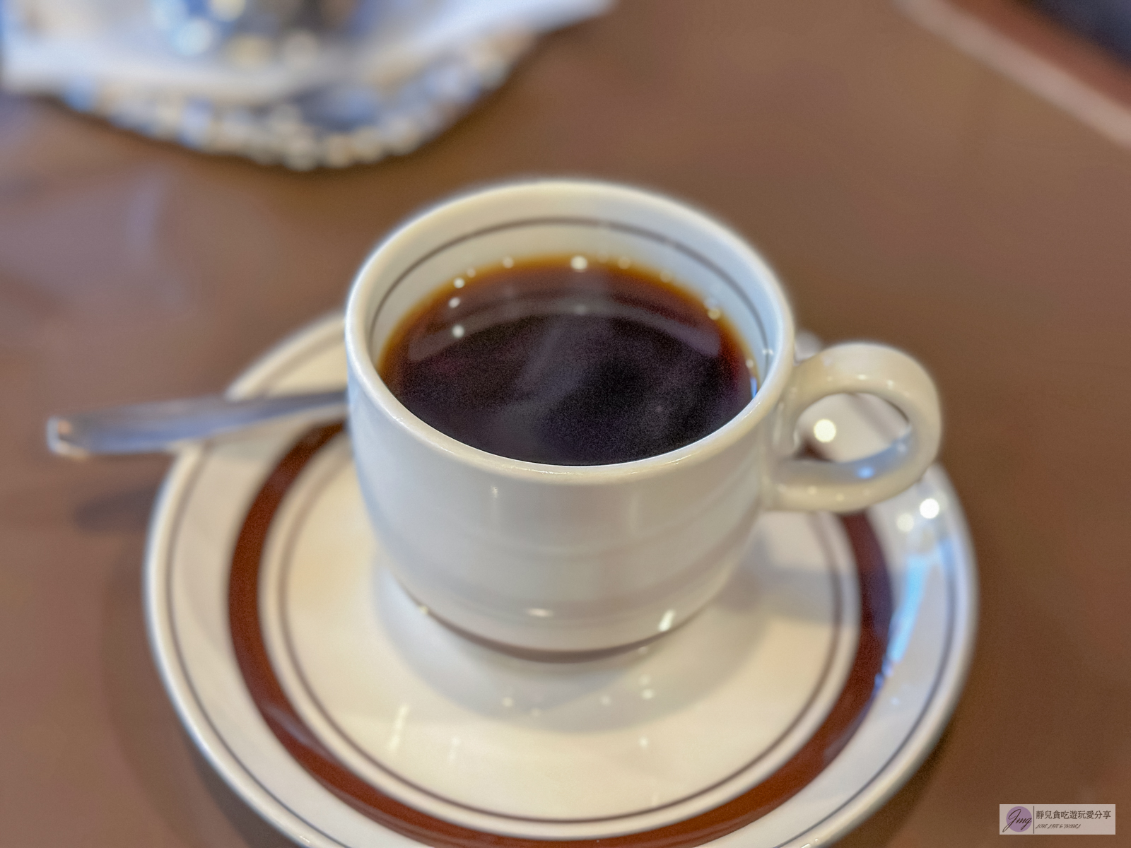 Coffee Mountain-年代感十足！日式復古喫茶店，酥香吐司搭配焦糖布丁都很不錯/鄰近錦系町車站 @靜兒貪吃遊玩愛分享