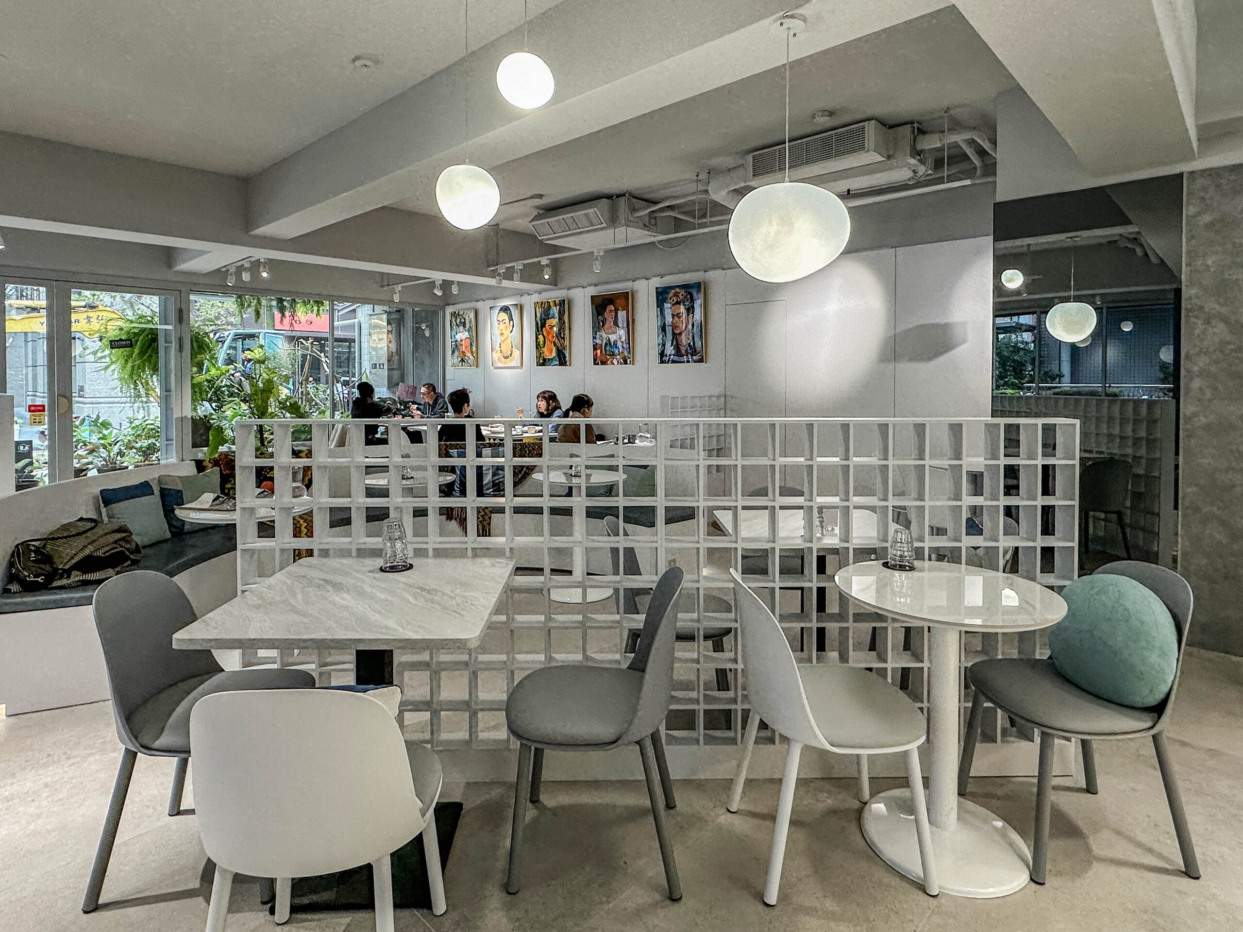 月霞 Waha 二店-隱藏巷弄內！清新文青質感小店，推薦手打漢堡排咖哩/鄰近雙連捷運站 @靜兒貪吃遊玩愛分享