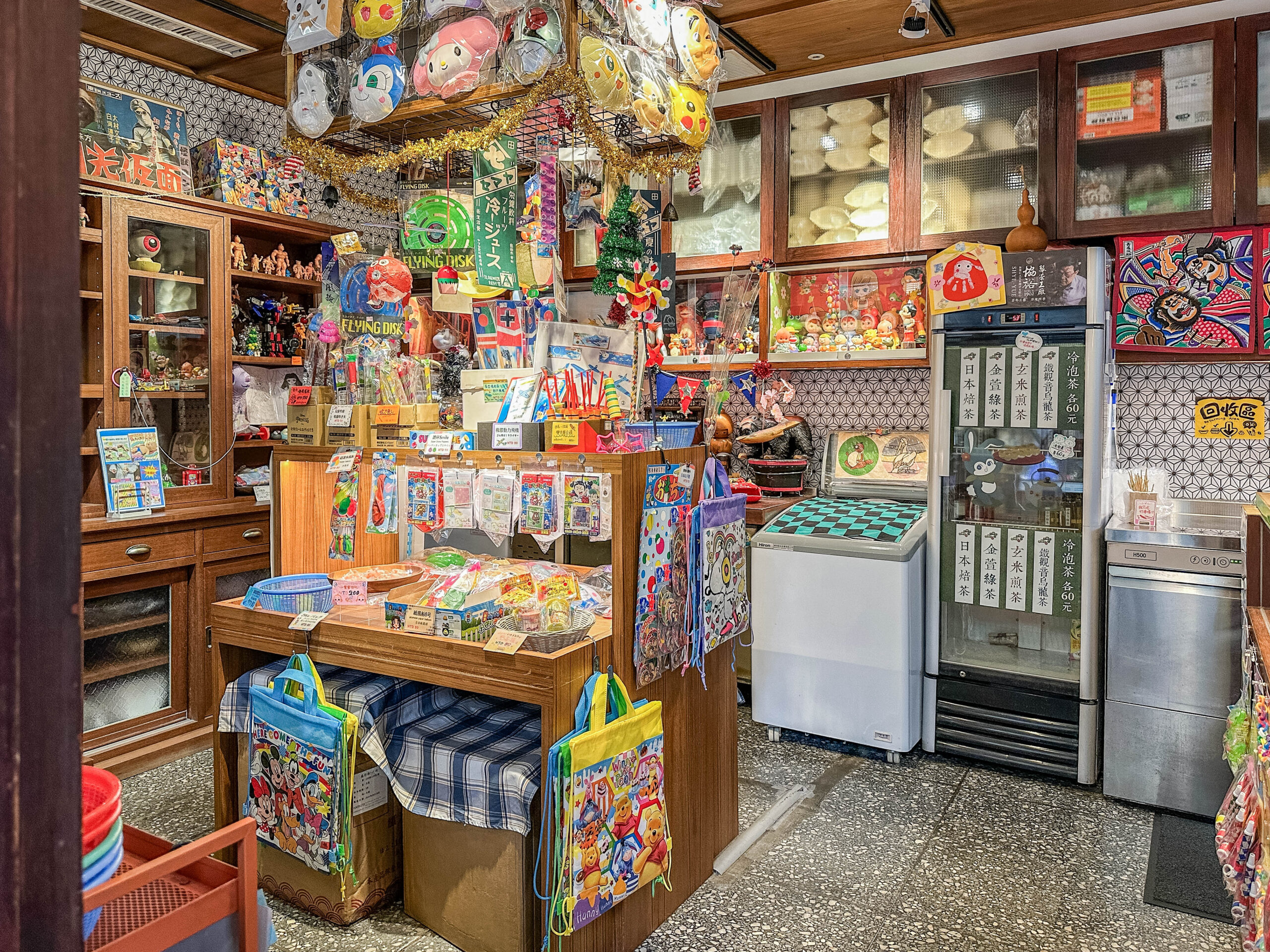赤丸-日本銷量第一的日式醬油糰子！日本70年老店來台，多達6種口味的超人氣糰子點心/鄰近雙連捷運站 @靜兒貪吃遊玩愛分享