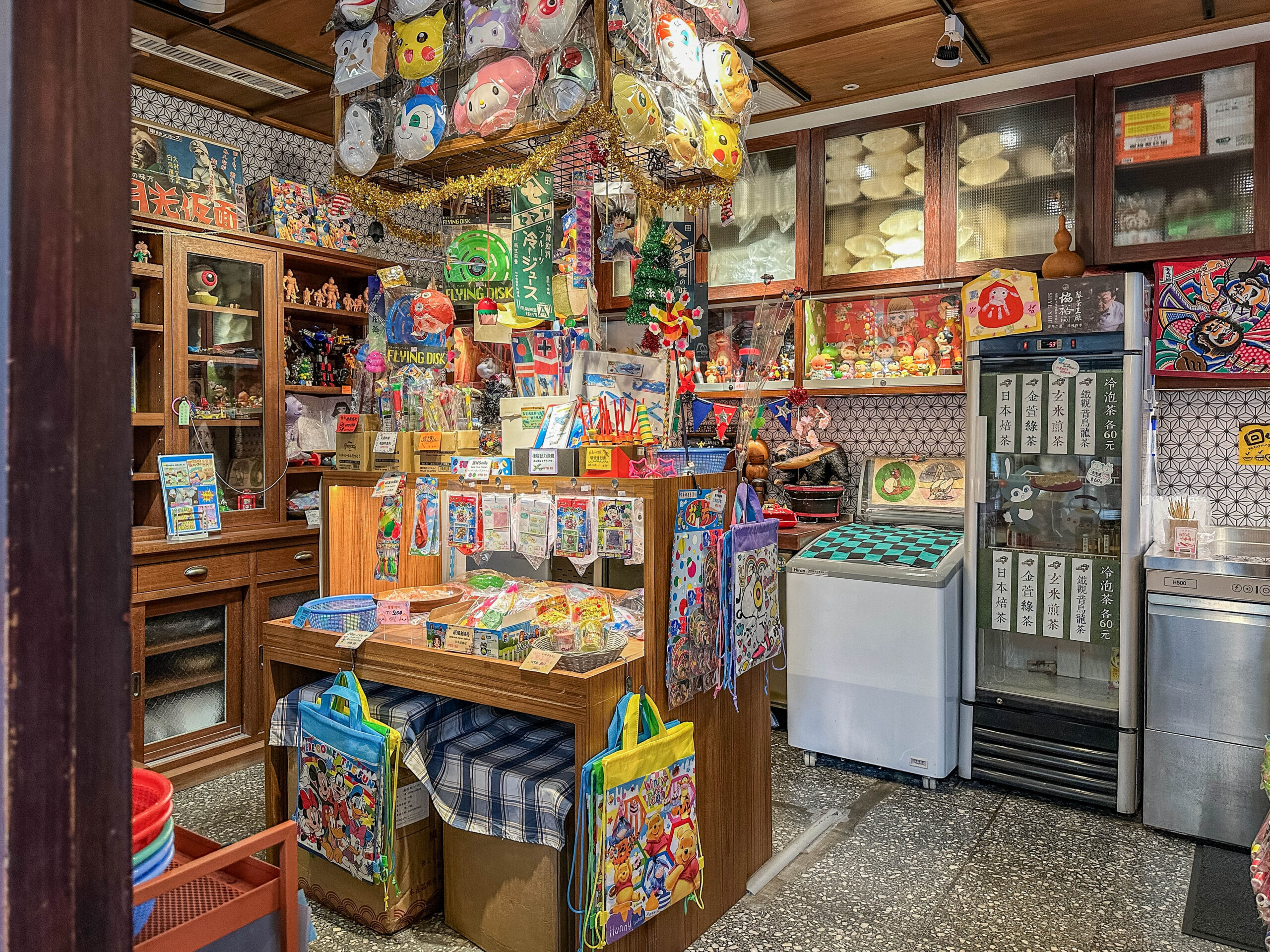 赤丸-日本銷量第一的日式醬油糰子!日本70年老店來台,多達6種口味的超人氣糰子點心/鄰近雙連捷運站 @靜兒貪吃遊玩愛分享 赤丸-日本銷量第一的日式醬油糰子!日本70年老店來台,多達6種口味的超人氣糰子點心/鄰近雙連捷運站 @靜兒貪吃遊玩愛分享