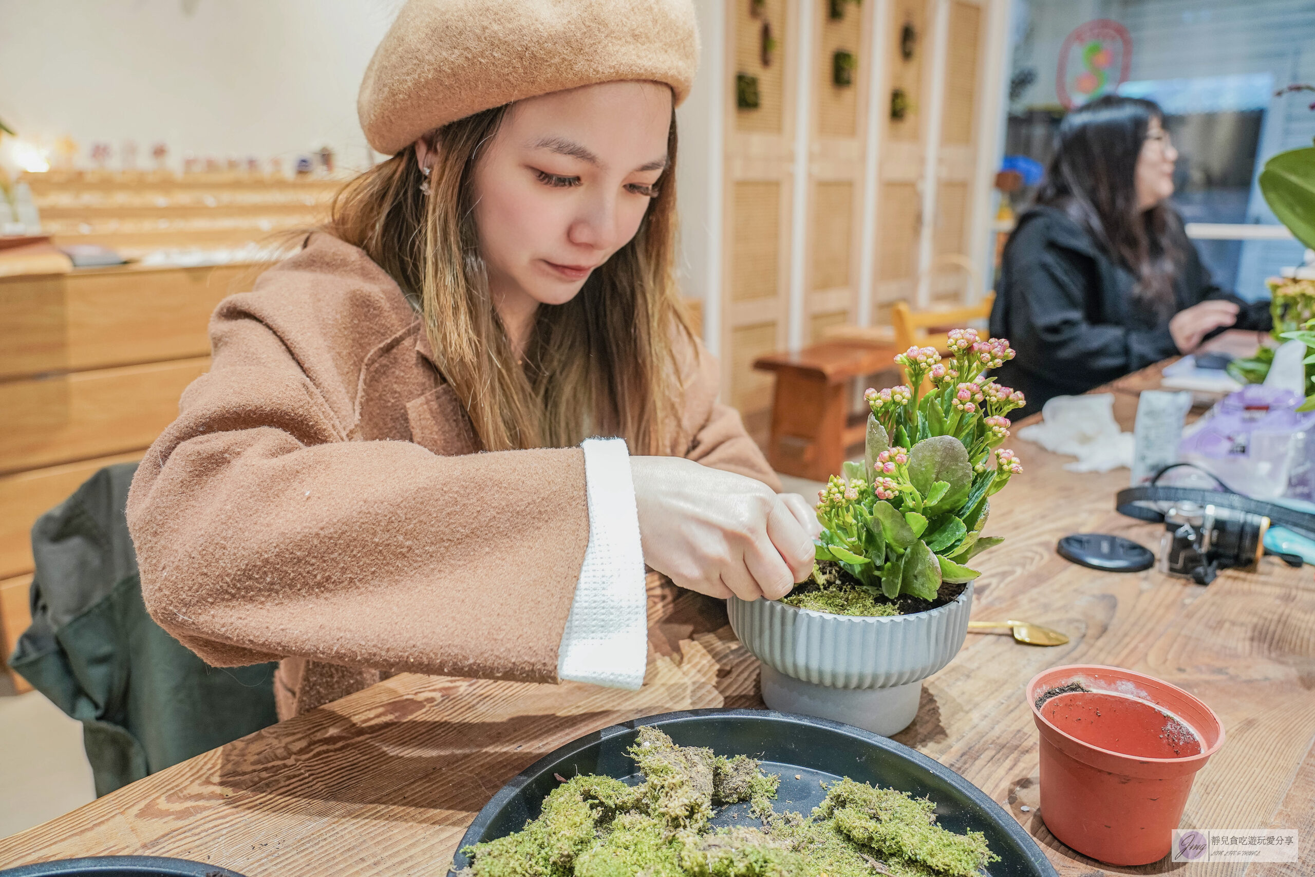 點晶礦水晶工作室-隱藏小巷內！結合花藝水晶命盤，客製化屬於自己的水晶手鍊、開運水晶盆栽/鄰近迪化街 @靜兒貪吃遊玩愛分享