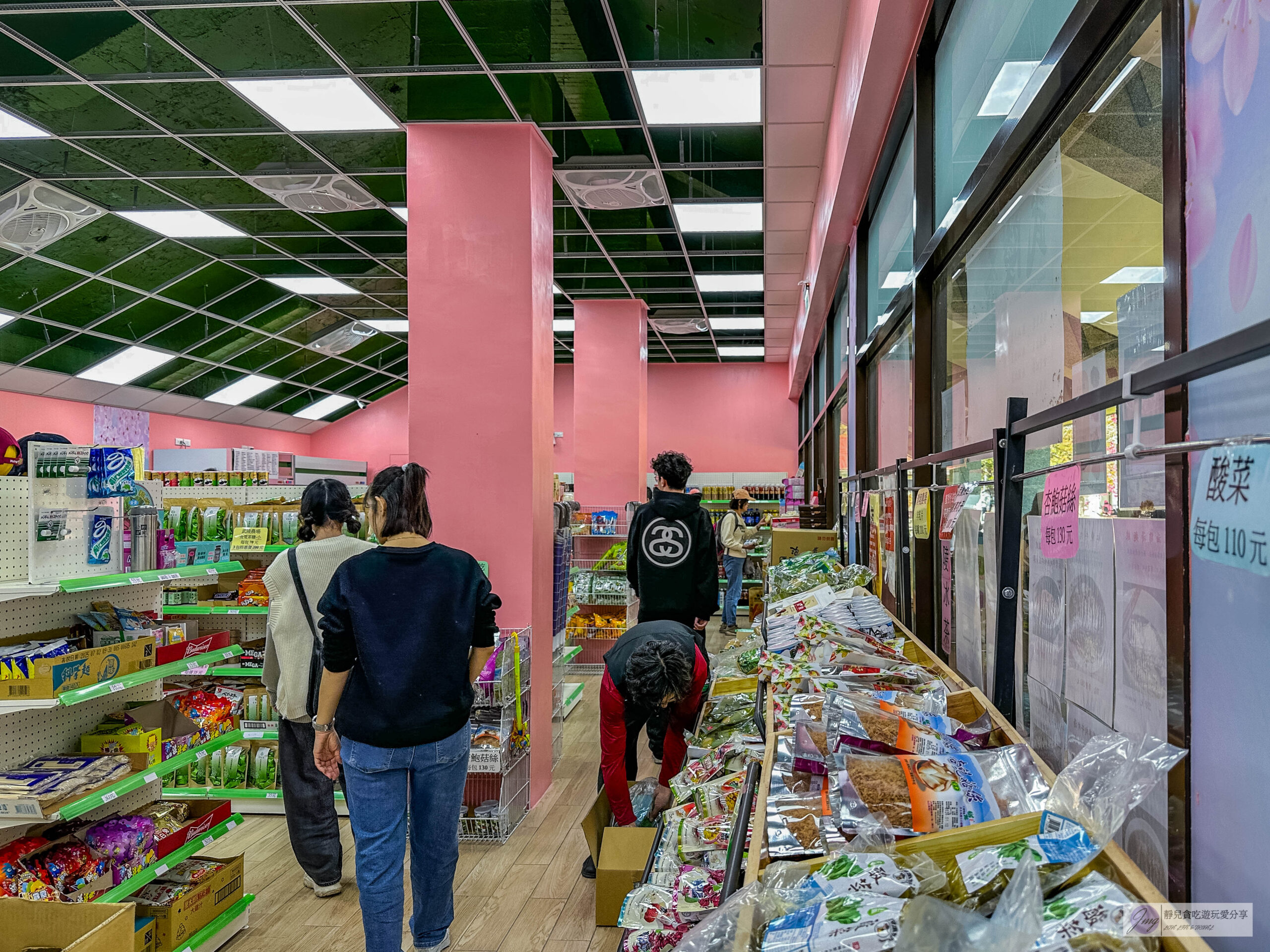武陵農場-漫天粉櫻美景！多達20品種櫻花綻放的仙境粉紅森林，武陵賞櫻花季、門票、交通攻略 @靜兒貪吃遊玩愛分享