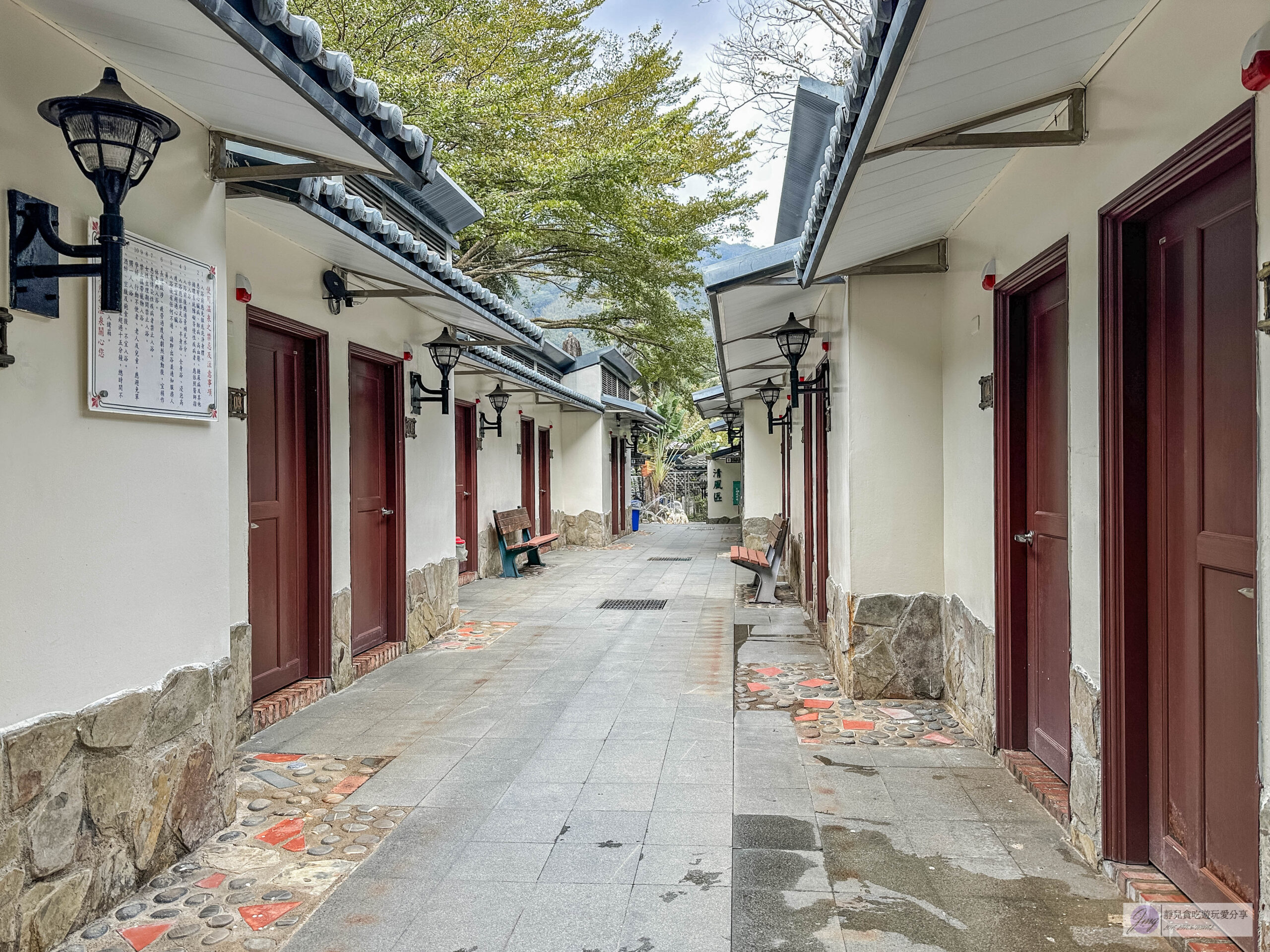 天然谷溫泉會館-每人只要200元！仕女日紳士日不限時溫泉SPA，獨立平價湯屋推薦/鄰近青蛙石天空步道 @靜兒貪吃遊玩愛分享