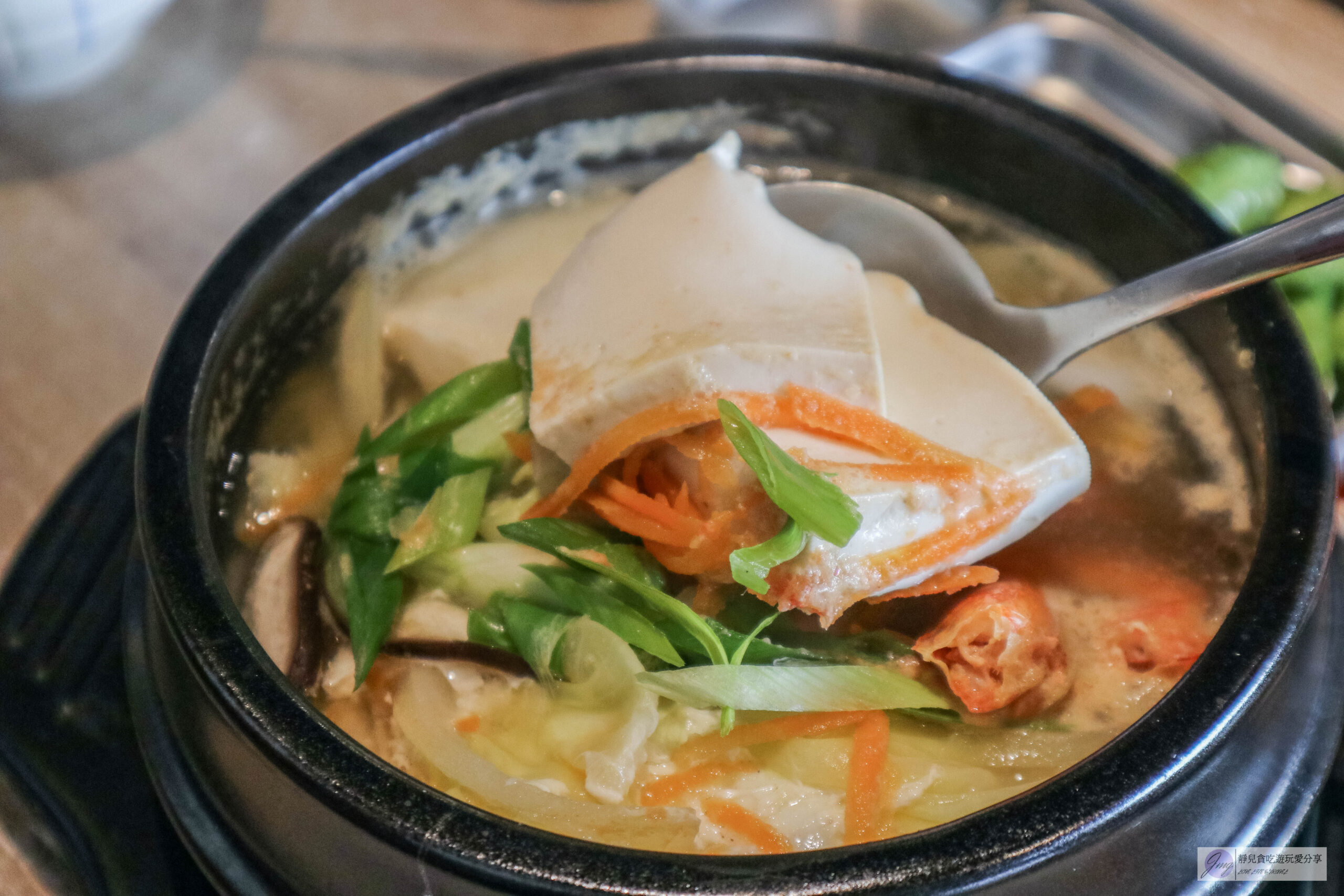 韓手作-在地老饕人氣店！高CP值平價韓式料理，免費湯、飯、檸檬水無限續/鄰近雲科大 @靜兒貪吃遊玩愛分享