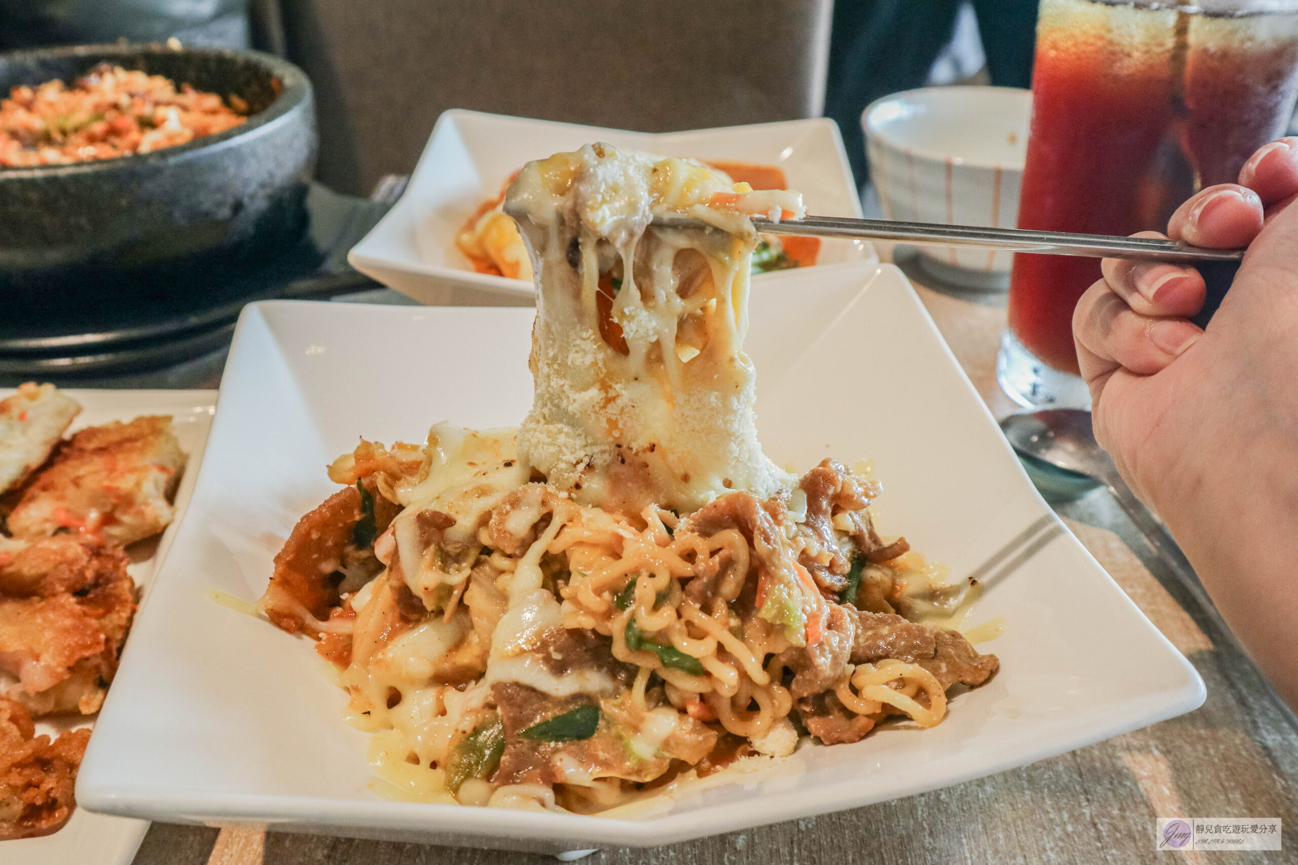韓手作-在地老饕人氣店！高CP值平價韓式料理，免費湯、飯、檸檬水無限續/鄰近雲科大 @靜兒貪吃遊玩愛分享
