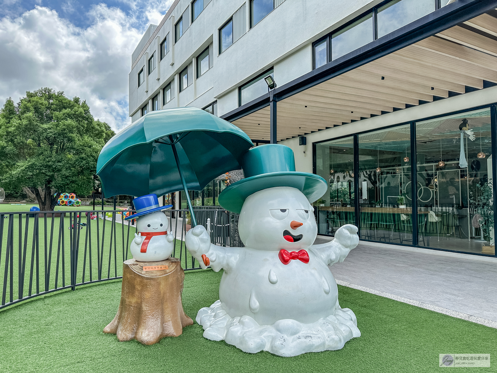 想窩11餐旅館-佔地300坪大草坪!沙坑、大型溜滑梯、球池通通有,用一餐完整天超強放電親子餐廳/鄰近弘光科技大學 @靜兒貪吃遊玩愛分享 想窩11餐旅館-佔地300坪大草坪!沙坑、大型溜滑梯、球池通通有,用一餐完整天超強放電親子餐廳/鄰近弘光科技大學 @靜兒貪吃遊玩愛分享