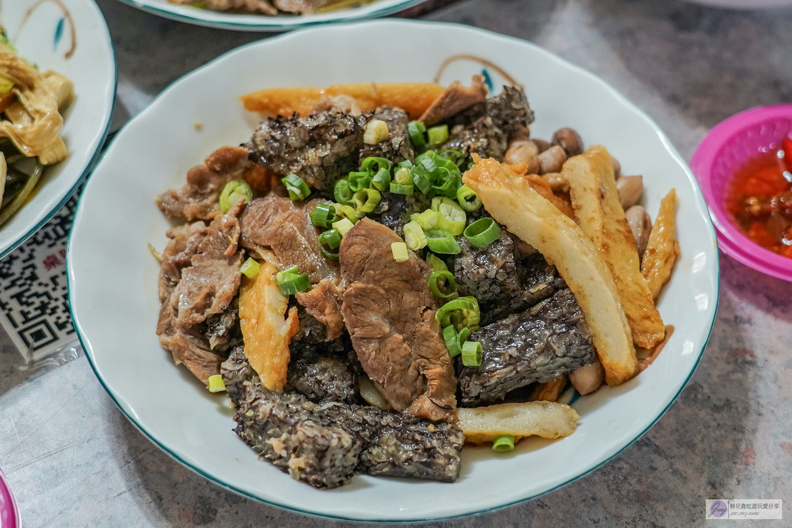 金鳳陽春麵-在地60年老字號!古早味肉燥乾麵加自製辣椒超推,人氣傳統麵店/鄰近金城國中 @靜兒貪吃遊玩愛分享 金鳳陽春麵-在地60年老字號!古早味肉燥乾麵加自製辣椒超推,人氣傳統麵店/鄰近金城國中 @靜兒貪吃遊玩愛分享