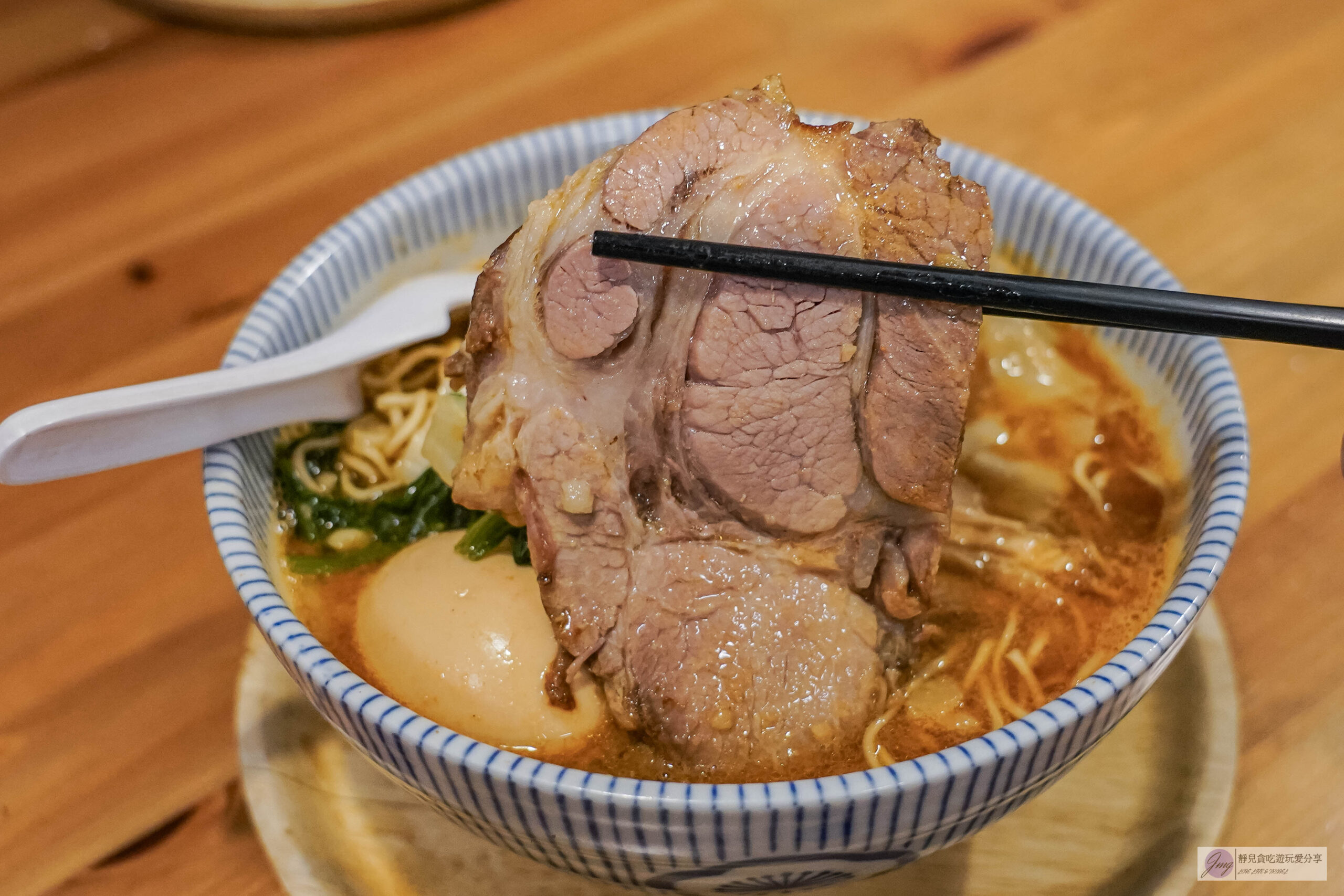 あお．実家和食処-一週只賣4天！早起才吃得到，不到2小時就完售，超濃郁的烤蝦頭濃海老拉麵，在地人氣拉麵推薦/鄰近大檜溪公園 @靜兒貪吃遊玩愛分享