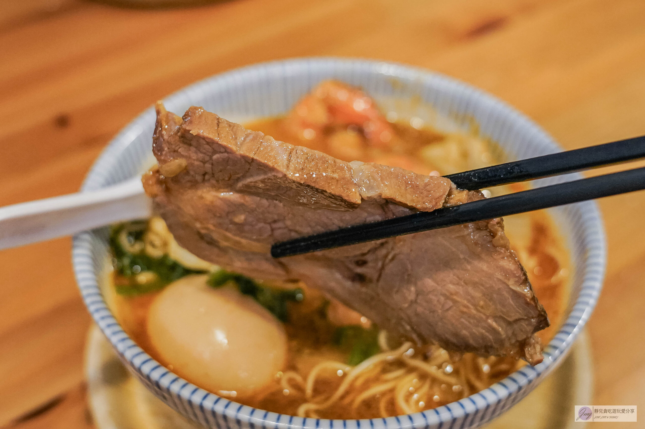 あお．実家和食処-一週只賣4天！早起才吃得到，不到2小時就完售，超濃郁的烤蝦頭濃海老拉麵，在地人氣拉麵推薦/鄰近大檜溪公園 @靜兒貪吃遊玩愛分享