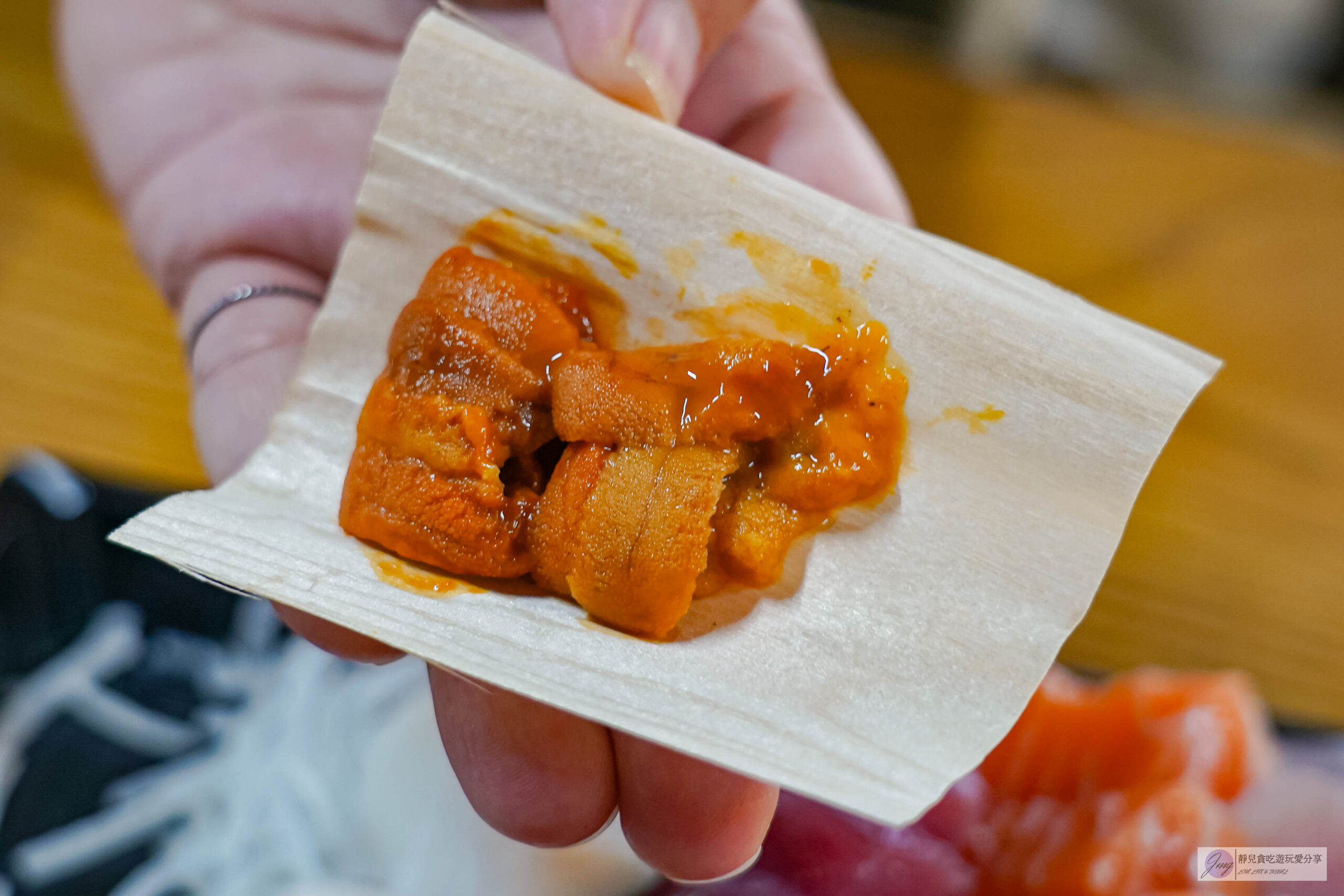 竹谷生魚片-隱藏市場內!人氣超高的厚切生魚片,200元綜合生魚片整盤超滿,海鮮批發專賣/新永和市場內 @靜兒貪吃遊玩愛分享 竹谷生魚片-隱藏市場內!人氣超高的厚切生魚片,200元綜合生魚片整盤超滿,海鮮批發專賣/新永和市場內 @靜兒貪吃遊玩愛分享