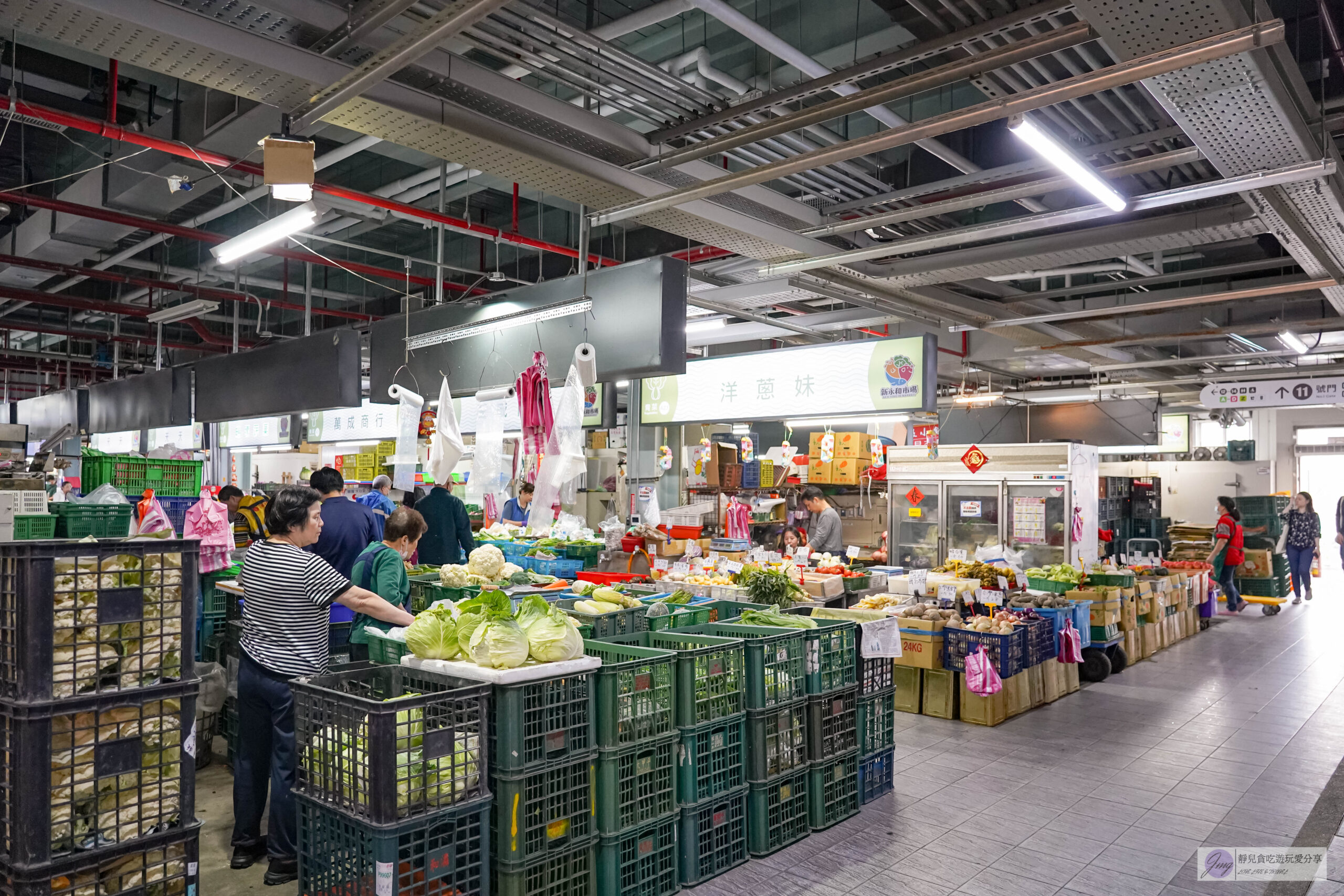 新永和市場-精選新永和市場必吃4家美食，200元厚切生魚片、手作仙草凍、古法熬製仙草茶、日式握壽司 @靜兒貪吃遊玩愛分享