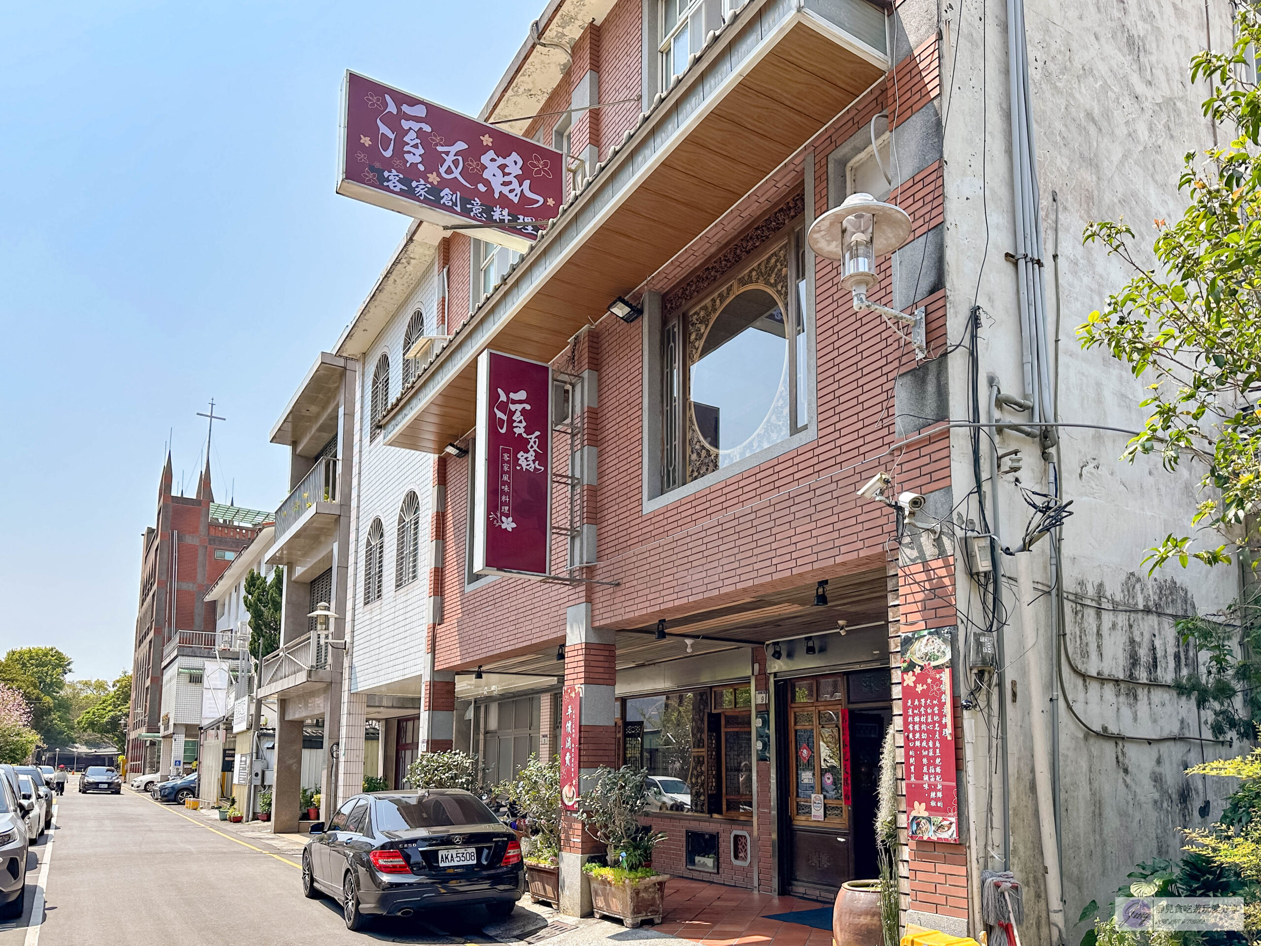 溪友緣風味料理餐廳-隱藏老街巷弄內!每日限量10份預約才吃得到的包二奶,梅干扣肉刀工超強,有創意的客家特色菜/鄰近大溪老街 @靜兒貪吃遊玩愛分享 溪友緣風味料理餐廳-隱藏老街巷弄內!每日限量10份預約才吃得到的包二奶,梅干扣肉刀工超強,有創意的客家特色菜/鄰近大溪老街 @靜兒貪吃遊玩愛分享