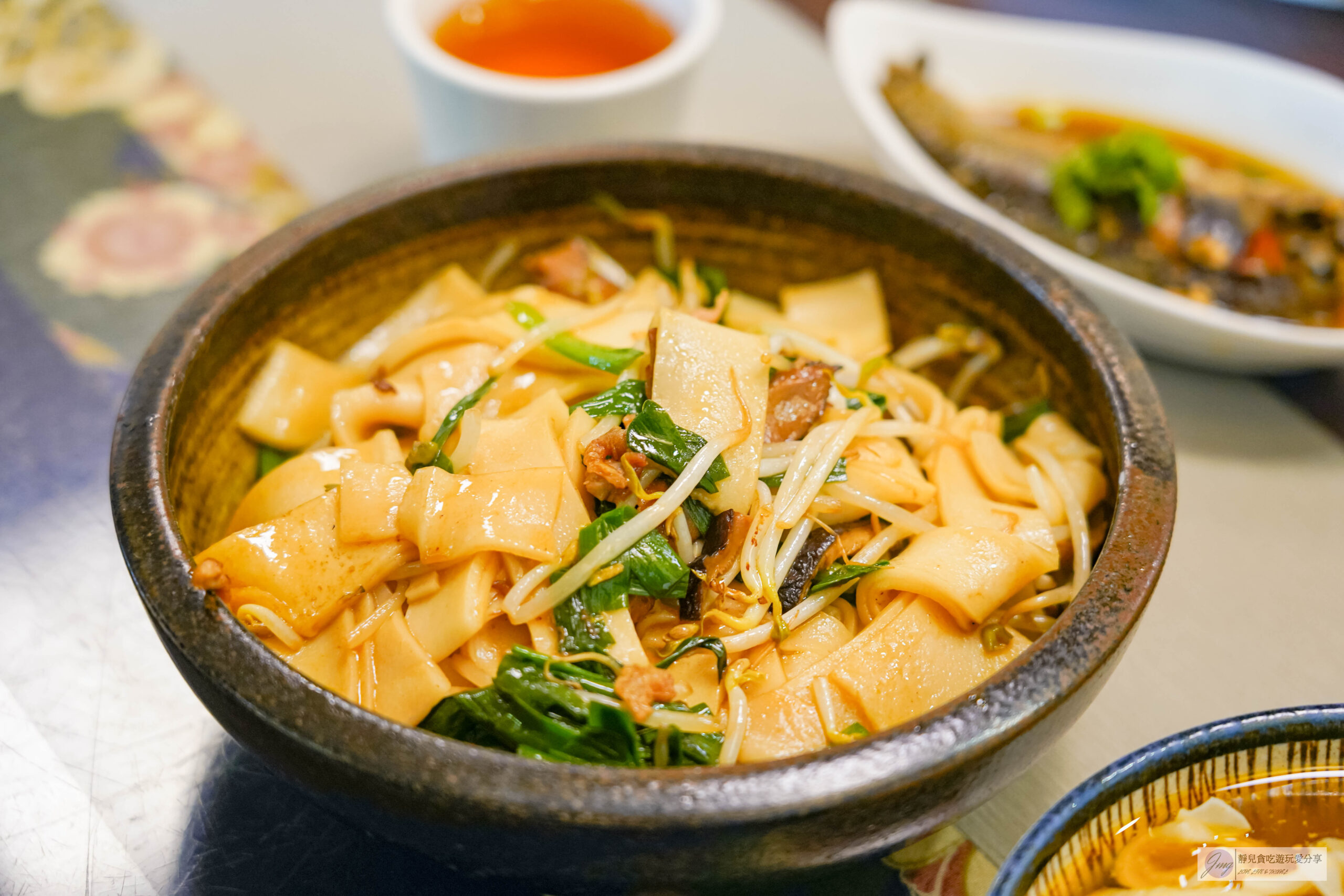 溪友緣風味料理餐廳-隱藏老街巷弄內!每日限量10份預約才吃得到的包二奶,梅干扣肉刀工超強,有創意的客家特色菜/鄰近大溪老街 @靜兒貪吃遊玩愛分享 溪友緣風味料理餐廳-隱藏老街巷弄內!每日限量10份預約才吃得到的包二奶,梅干扣肉刀工超強,有創意的客家特色菜/鄰近大溪老街 @靜兒貪吃遊玩愛分享