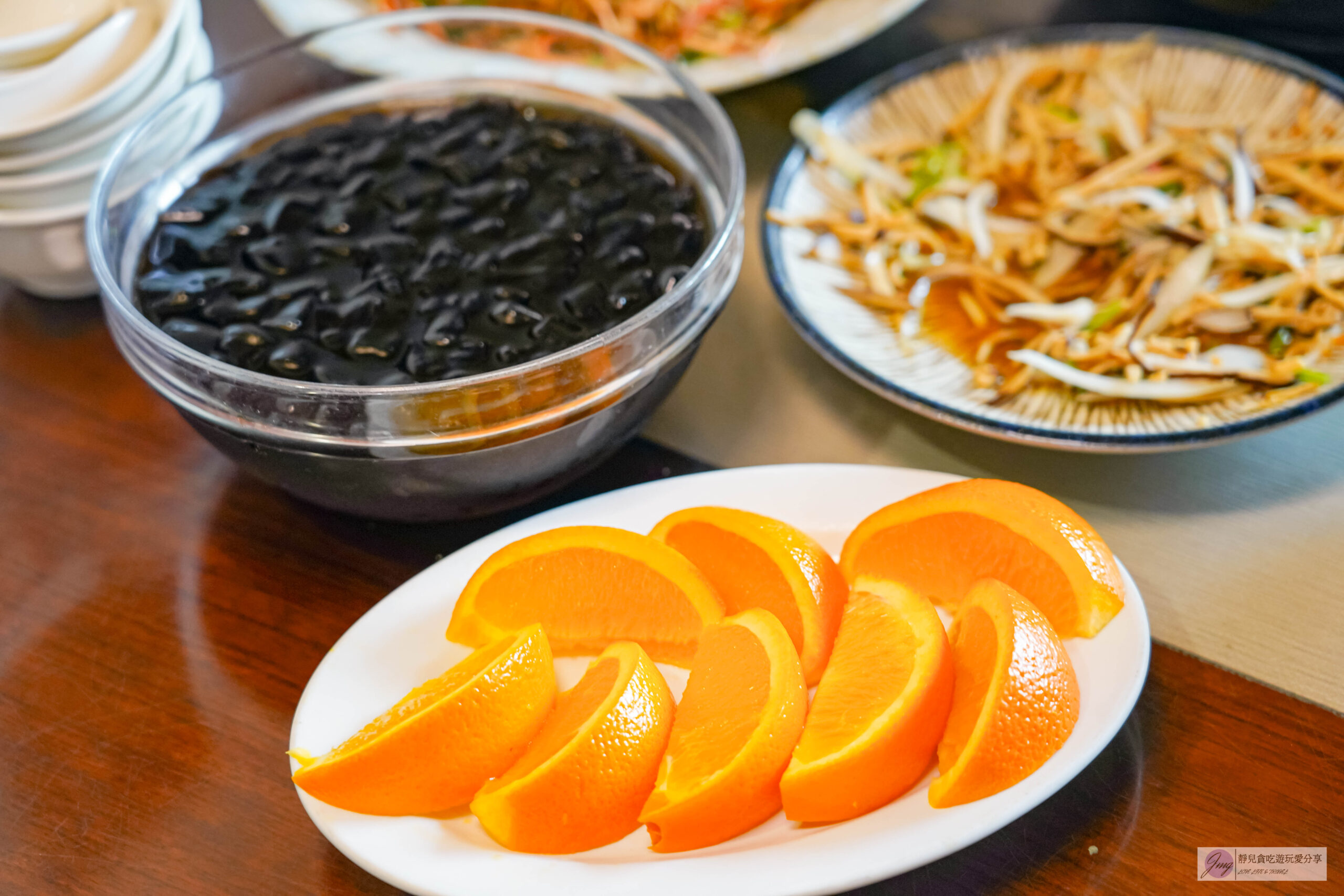 溪友緣風味料理餐廳-隱藏老街巷弄內!每日限量10份預約才吃得到的包二奶,梅干扣肉刀工超強,有創意的客家特色菜/鄰近大溪老街 @靜兒貪吃遊玩愛分享 溪友緣風味料理餐廳-隱藏老街巷弄內!每日限量10份預約才吃得到的包二奶,梅干扣肉刀工超強,有創意的客家特色菜/鄰近大溪老街 @靜兒貪吃遊玩愛分享