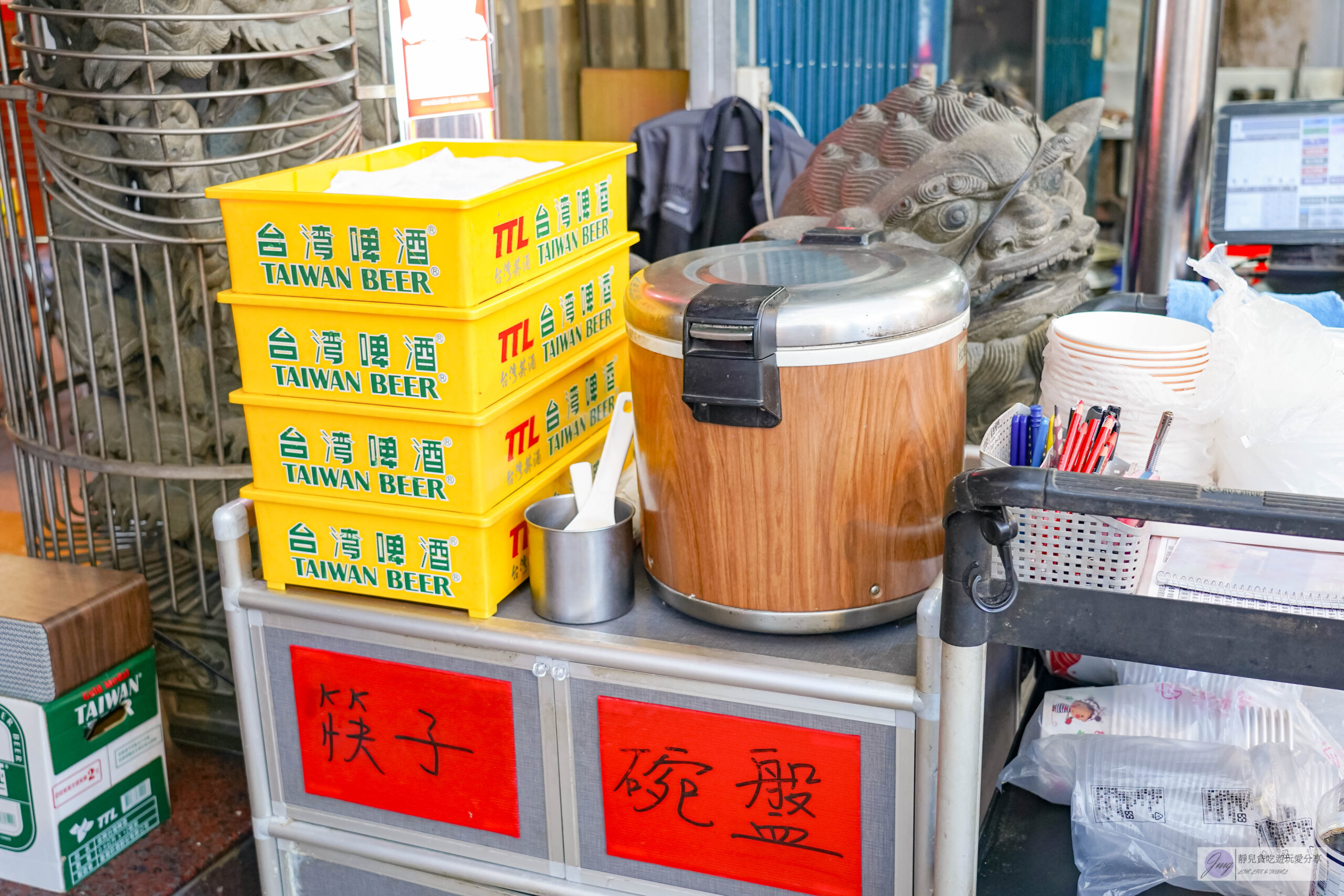福龍宮廟口快炒-越晚越熱鬧的土地公廟！在地人才知道的隱藏版熱炒，有神明加持的露天快炒/鄰近馬祖新村 @靜兒貪吃遊玩愛分享