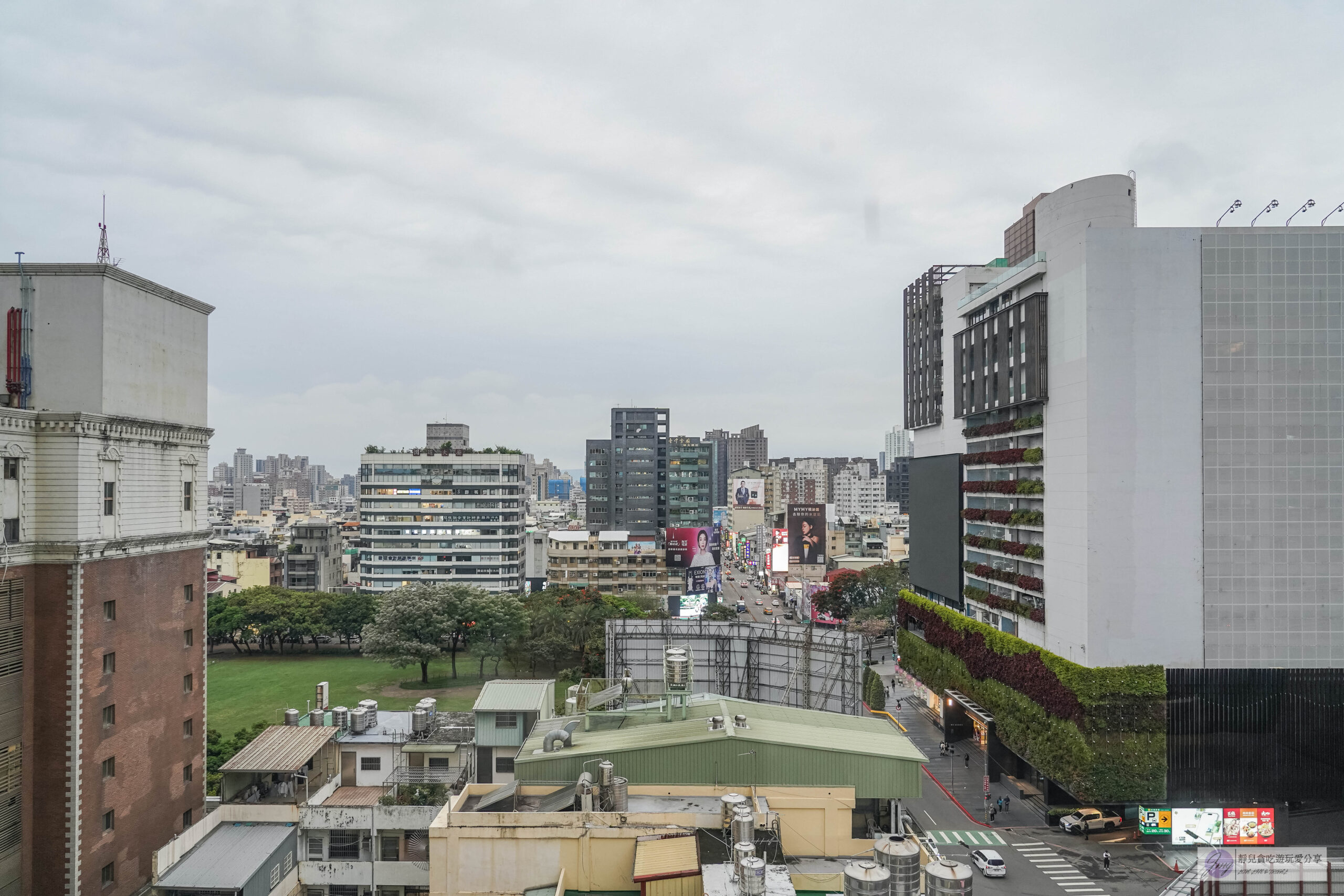 草悟道文旅-誠品綠園道旁，輕工業極簡文青風格，一晚一千初高CP值住宿 @靜兒貪吃遊玩愛分享