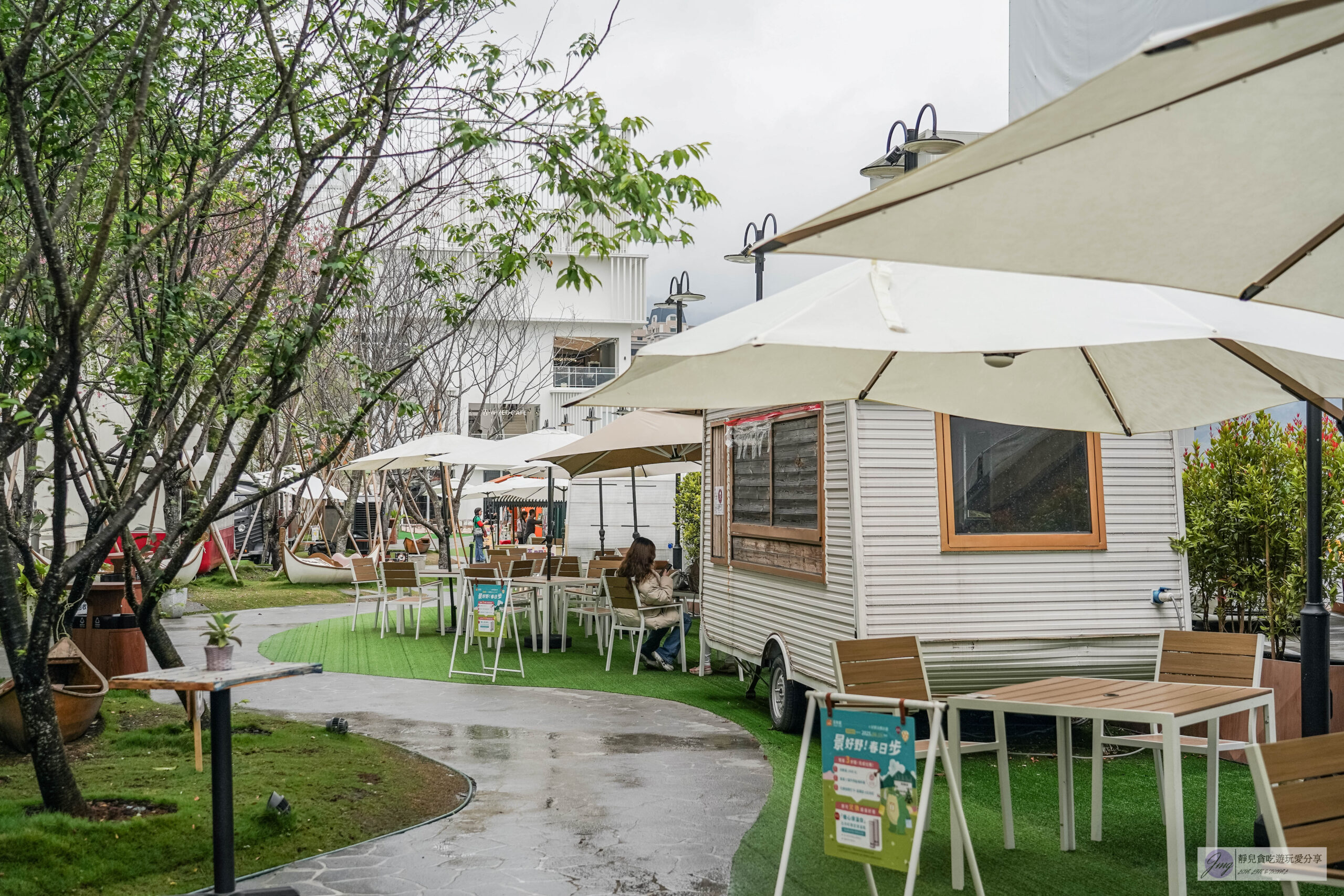 日月町複合式商場-國道六號最美休息驛站!結合市集、文創、美食、伴手禮的複合式商場/鄰近愛蘭交流道 @靜兒貪吃遊玩愛分享 日月町複合式商場-國道六號最美休息驛站!結合市集、文創、美食、伴手禮的複合式商場/鄰近愛蘭交流道 @靜兒貪吃遊玩愛分享