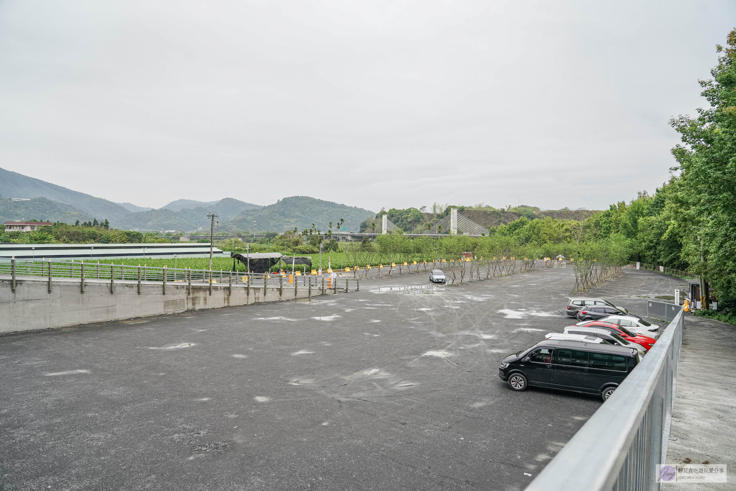 日月町複合式商場-國道六號最美休息驛站!結合市集、文創、美食、伴手禮的複合式商場/鄰近愛蘭交流道 @靜兒貪吃遊玩愛分享 日月町複合式商場-國道六號最美休息驛站!結合市集、文創、美食、伴手禮的複合式商場/鄰近愛蘭交流道 @靜兒貪吃遊玩愛分享