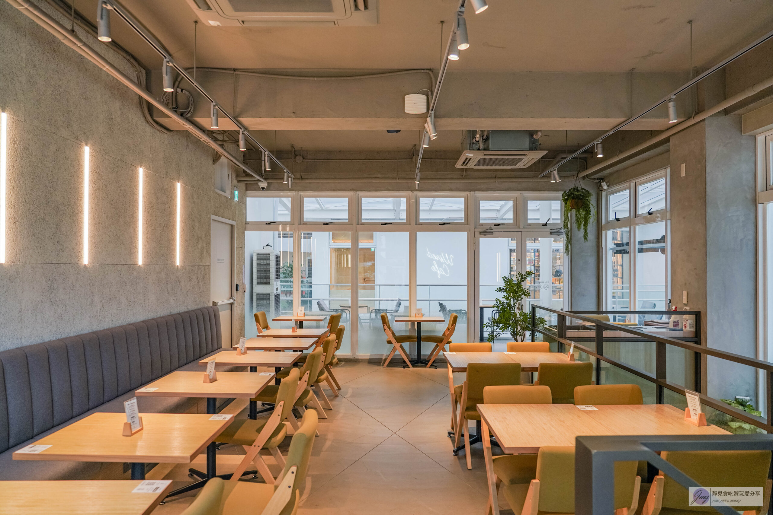 日月町複合式商場-國道六號最美休息驛站!結合市集、文創、美食、伴手禮的複合式商場/鄰近愛蘭交流道 @靜兒貪吃遊玩愛分享 日月町複合式商場-國道六號最美休息驛站!結合市集、文創、美食、伴手禮的複合式商場/鄰近愛蘭交流道 @靜兒貪吃遊玩愛分享