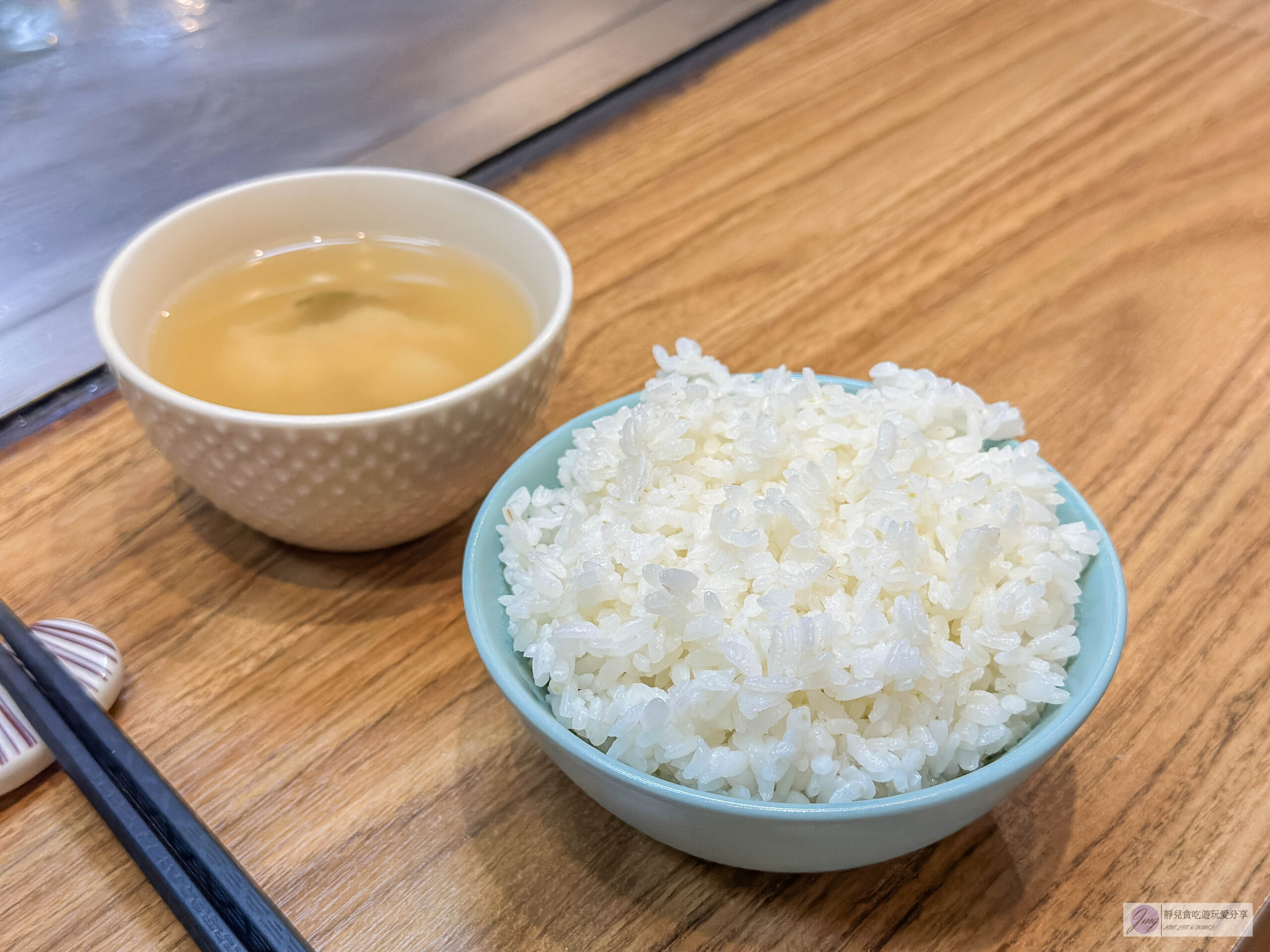 美花鐵板燒-人氣文青鐵板燒，香煎鯖魚只要240元，脆皮香煎雞腿排超推/藝文特區美食 @靜兒貪吃遊玩愛分享