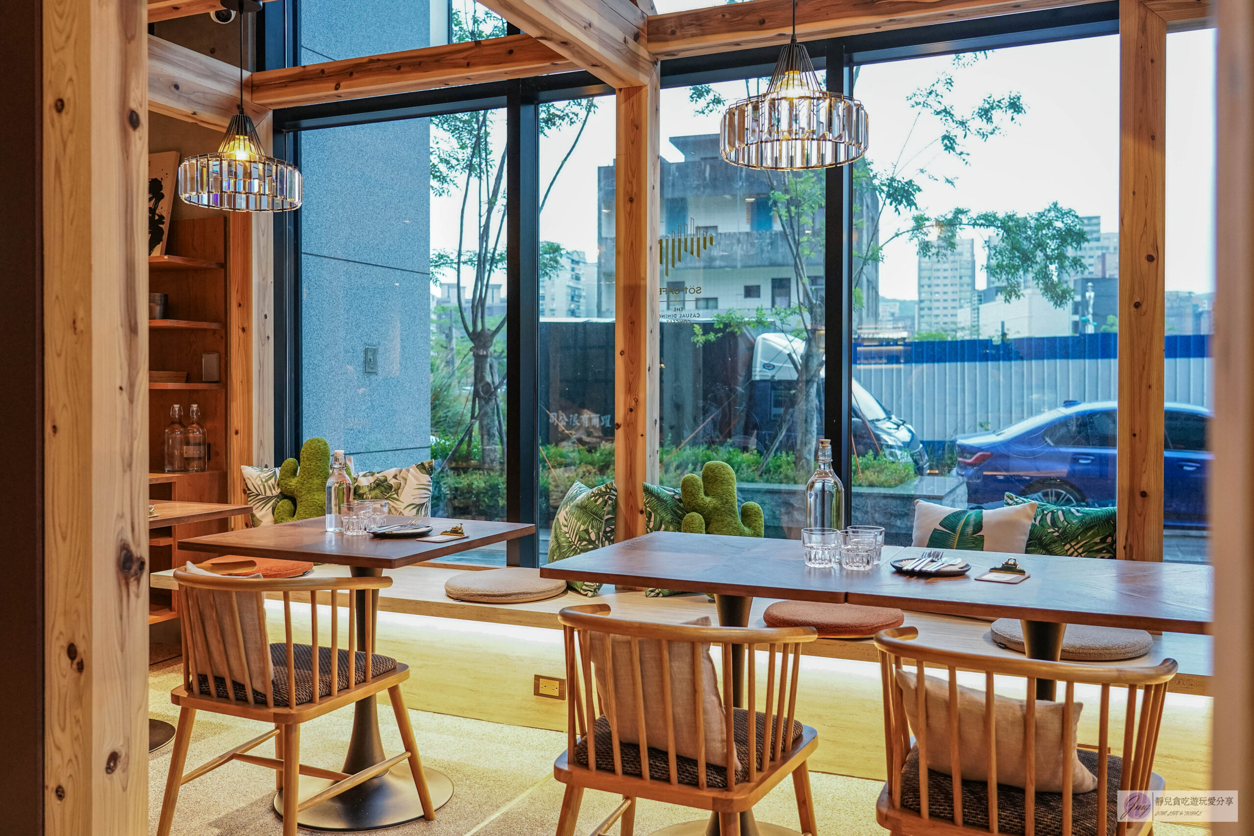浮島溪 Söt cafe Rivulet-小檜溪重劃區質感咖啡廳!沈穩內斂簡約北歐風格,外酥內軟Q的水滴鬆餅 @靜兒貪吃遊玩愛分享 浮島溪 Söt cafe Rivulet-小檜溪重劃區質感咖啡廳!沈穩內斂簡約北歐風格,外酥內軟Q的水滴鬆餅 @靜兒貪吃遊玩愛分享