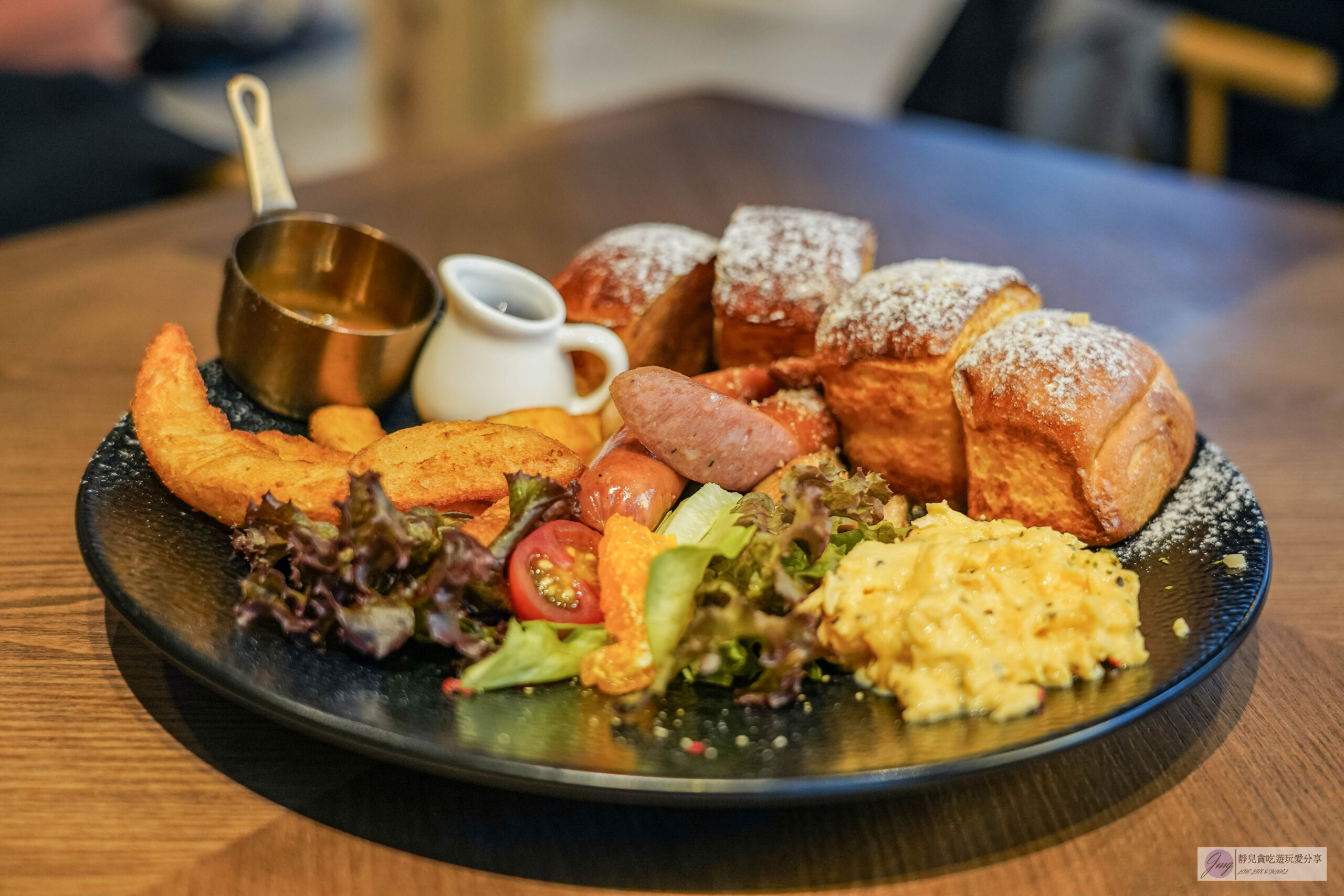 浮島溪 Söt cafe Rivulet-小檜溪重劃區質感咖啡廳!沈穩內斂簡約北歐風格,外酥內軟Q的水滴鬆餅 @靜兒貪吃遊玩愛分享 浮島溪 Söt cafe Rivulet-小檜溪重劃區質感咖啡廳!沈穩內斂簡約北歐風格,外酥內軟Q的水滴鬆餅 @靜兒貪吃遊玩愛分享