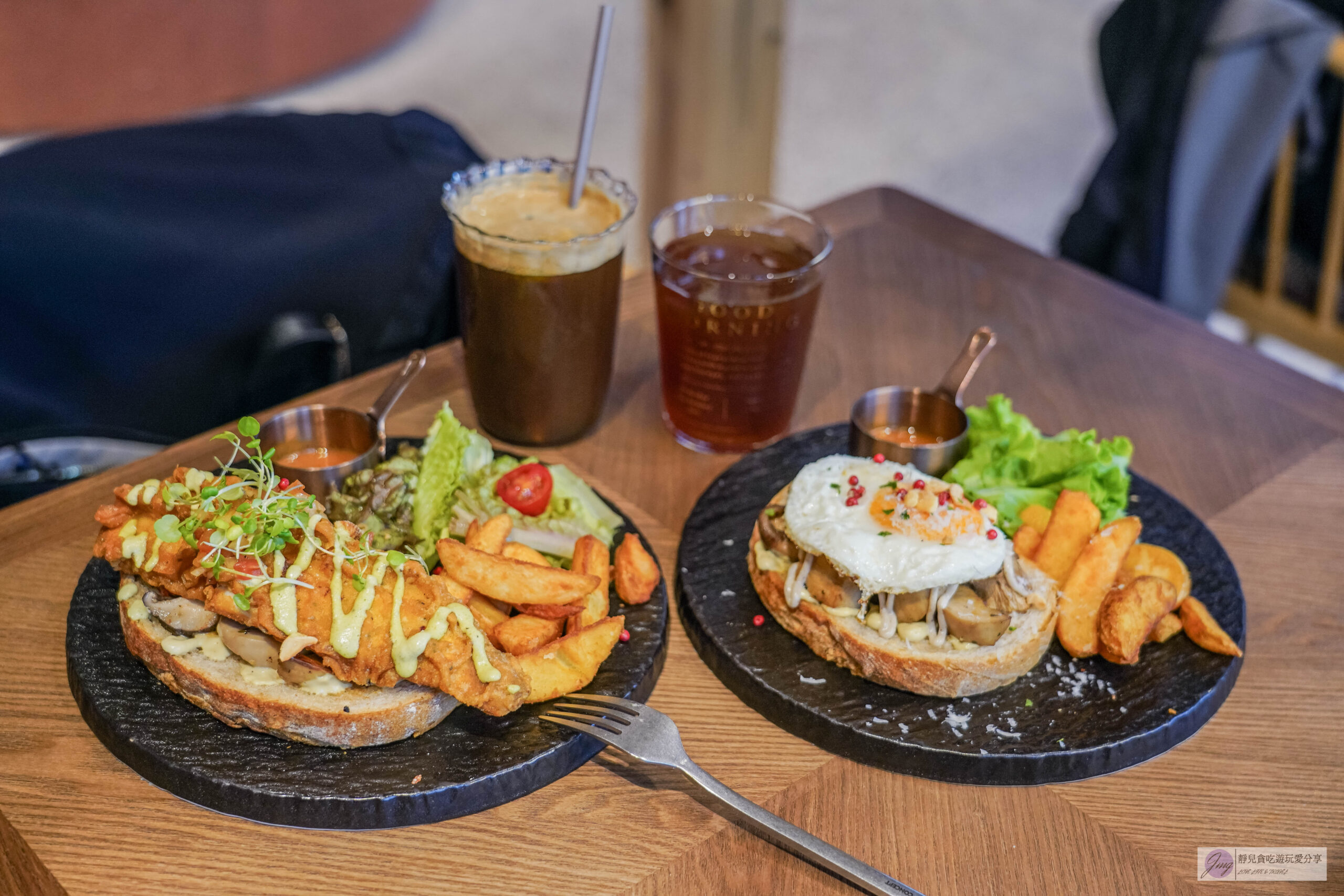 浮島溪 S&ouml;t cafe Rivulet-小檜溪重劃區質感咖啡廳！沈穩內斂簡約北歐風格，外酥內軟Q的水滴鬆餅 @靜兒貪吃遊玩愛分享