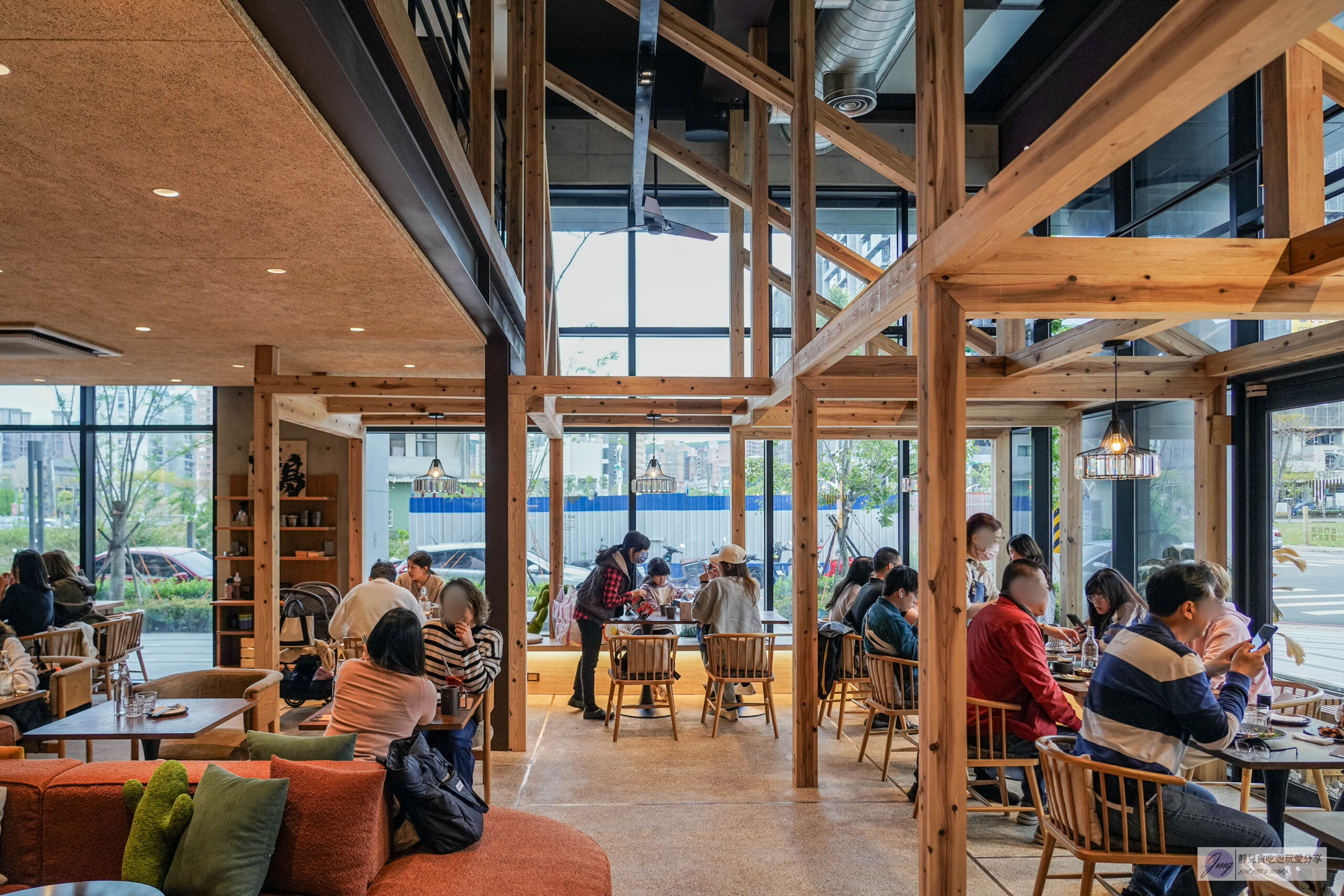 浮島溪 Söt cafe Rivulet-小檜溪重劃區質感咖啡廳!沈穩內斂簡約北歐風格,外酥內軟Q的水滴鬆餅 @靜兒貪吃遊玩愛分享 浮島溪 Söt cafe Rivulet-小檜溪重劃區質感咖啡廳!沈穩內斂簡約北歐風格,外酥內軟Q的水滴鬆餅 @靜兒貪吃遊玩愛分享