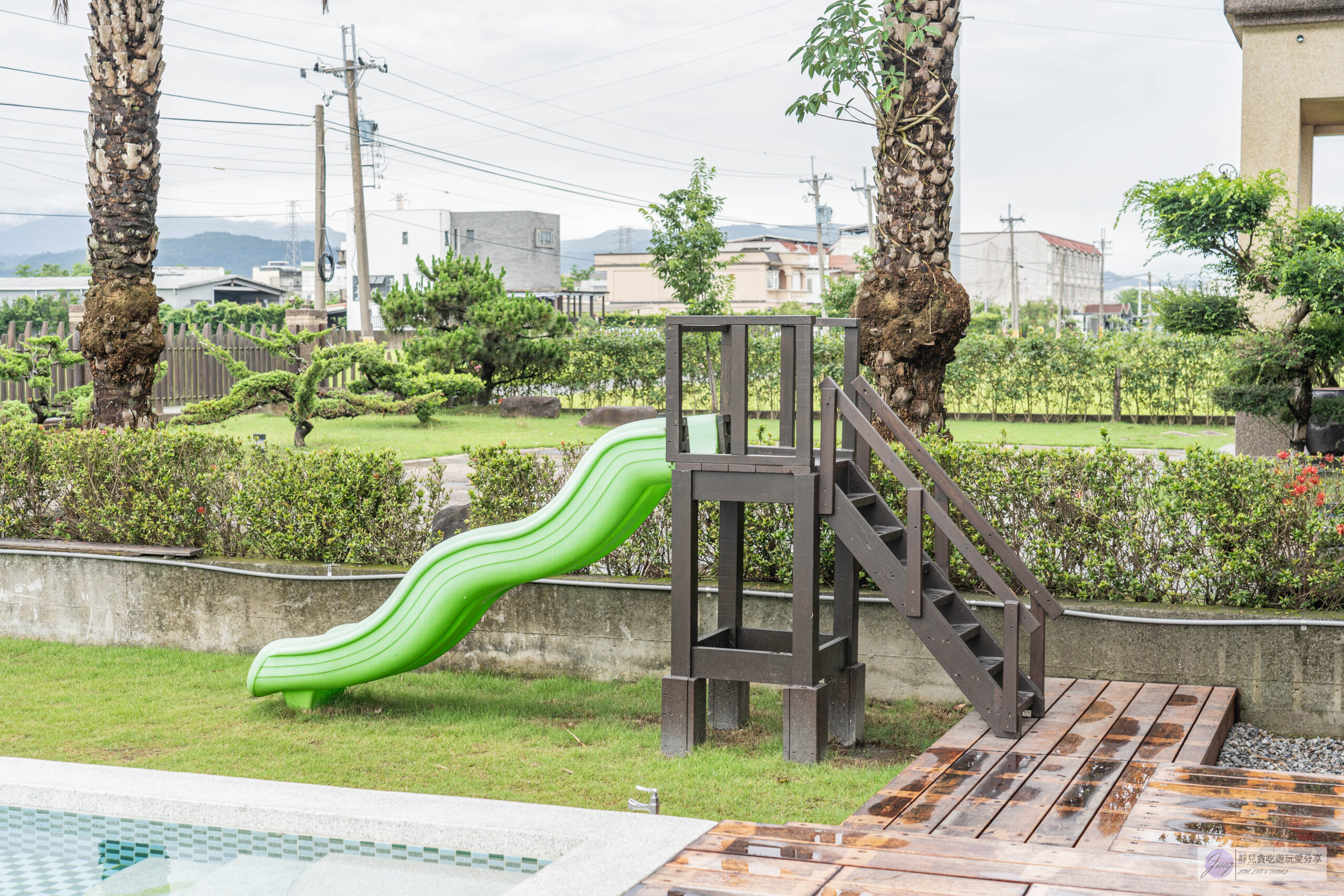 小島天光-藏身田野間的包棟民宿,划船、戶外游泳池、溜滑梯、卡拉OK、麻將桌通通有,還有超Chill的下午茶 @靜兒貪吃遊玩愛分享 小島天光-藏身田野間的包棟民宿,划船、戶外游泳池、溜滑梯、卡拉OK、麻將桌通通有,還有超Chill的下午茶 @靜兒貪吃遊玩愛分享
