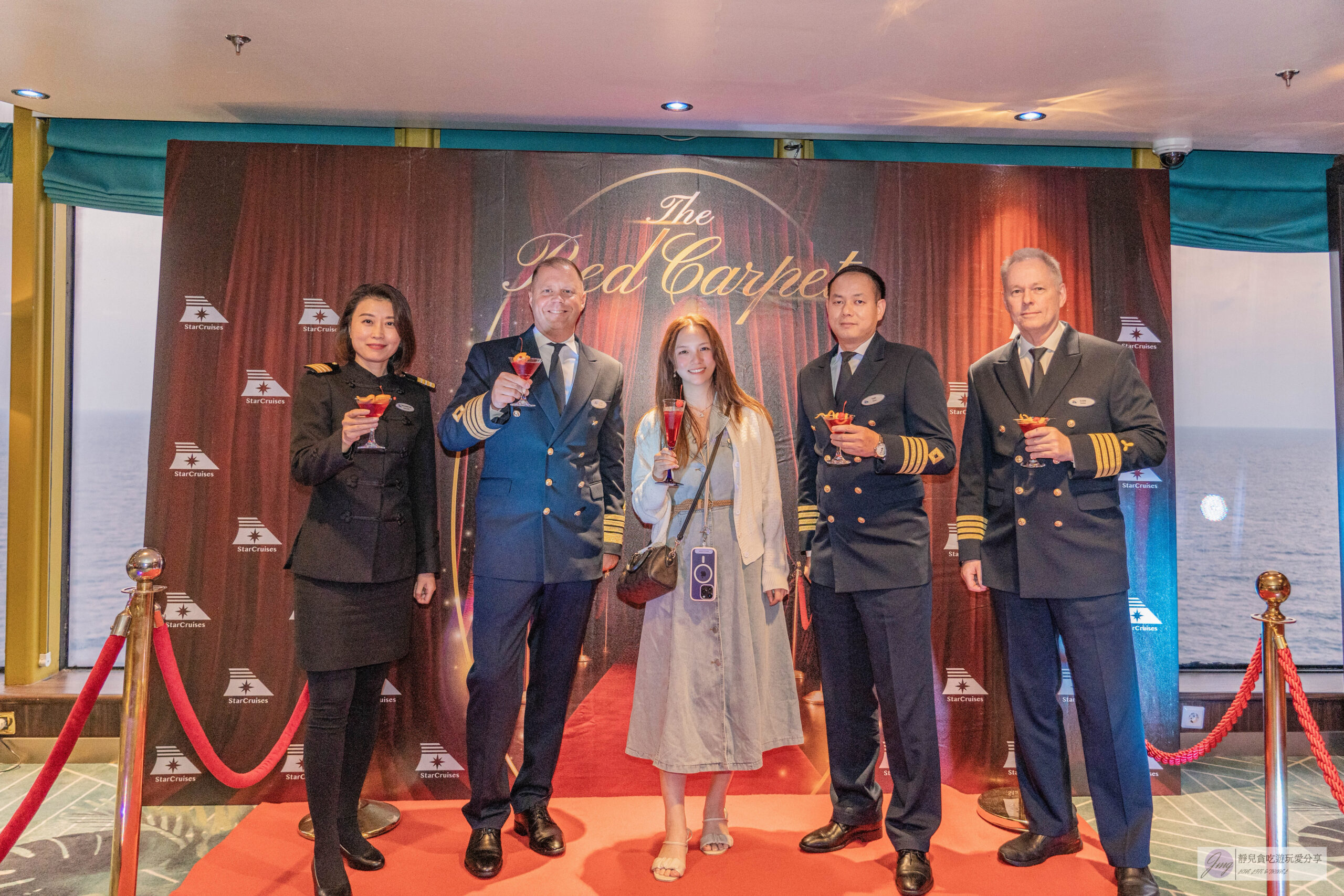 麗星郵輪探索星號-從早玩到晚的海上樂園，設施、表演活動全攻略 @靜兒貪吃遊玩愛分享