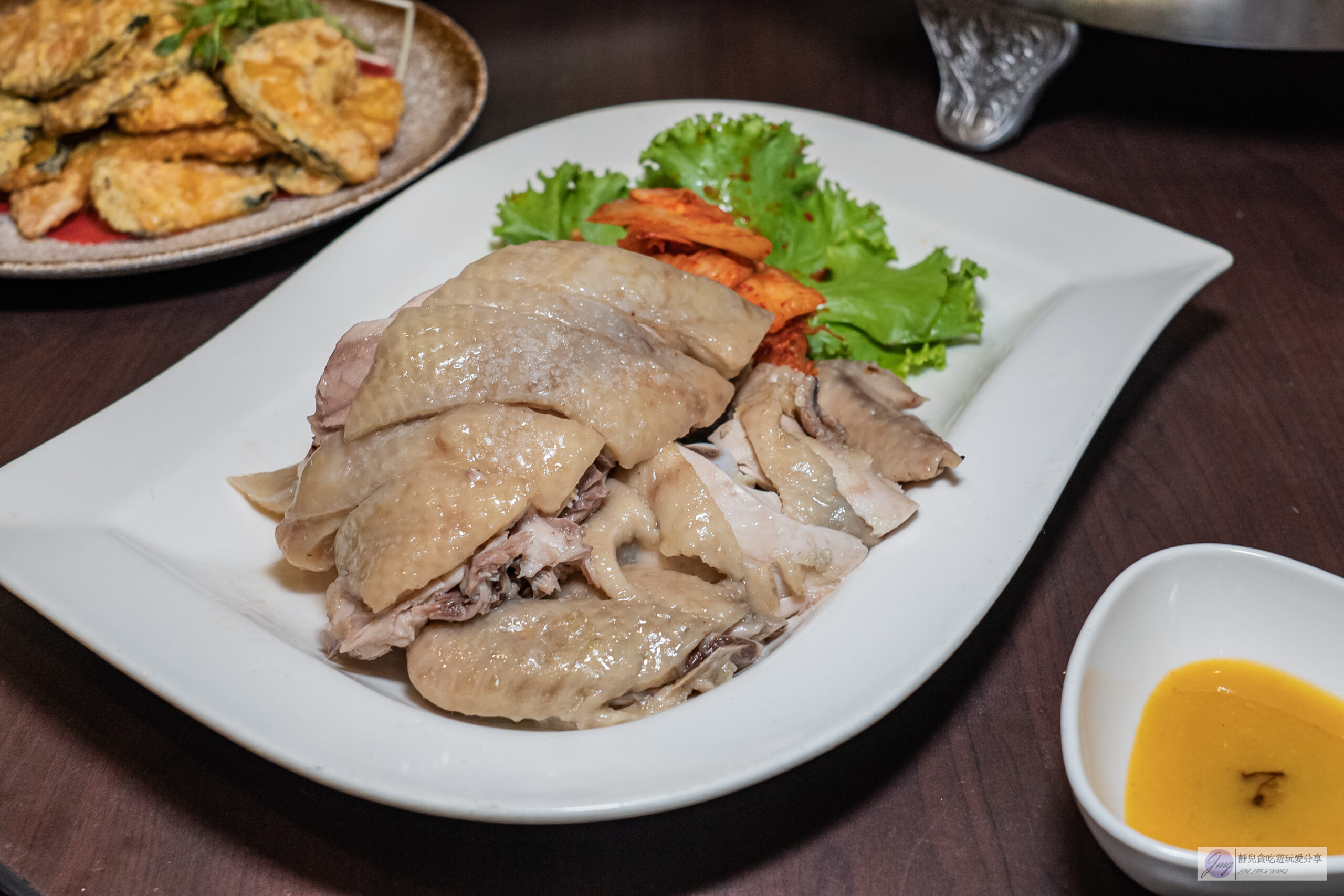 海水屋 寶山雙豐店-免費豬油拌飯吃到飽！外酥內嫩的脆皮豬腳、香酥鹹香咖哩軟殼蟹，消暑冰淇淋無限吃，海鮮平價熱炒合菜聚餐新選擇 @靜兒貪吃遊玩愛分享