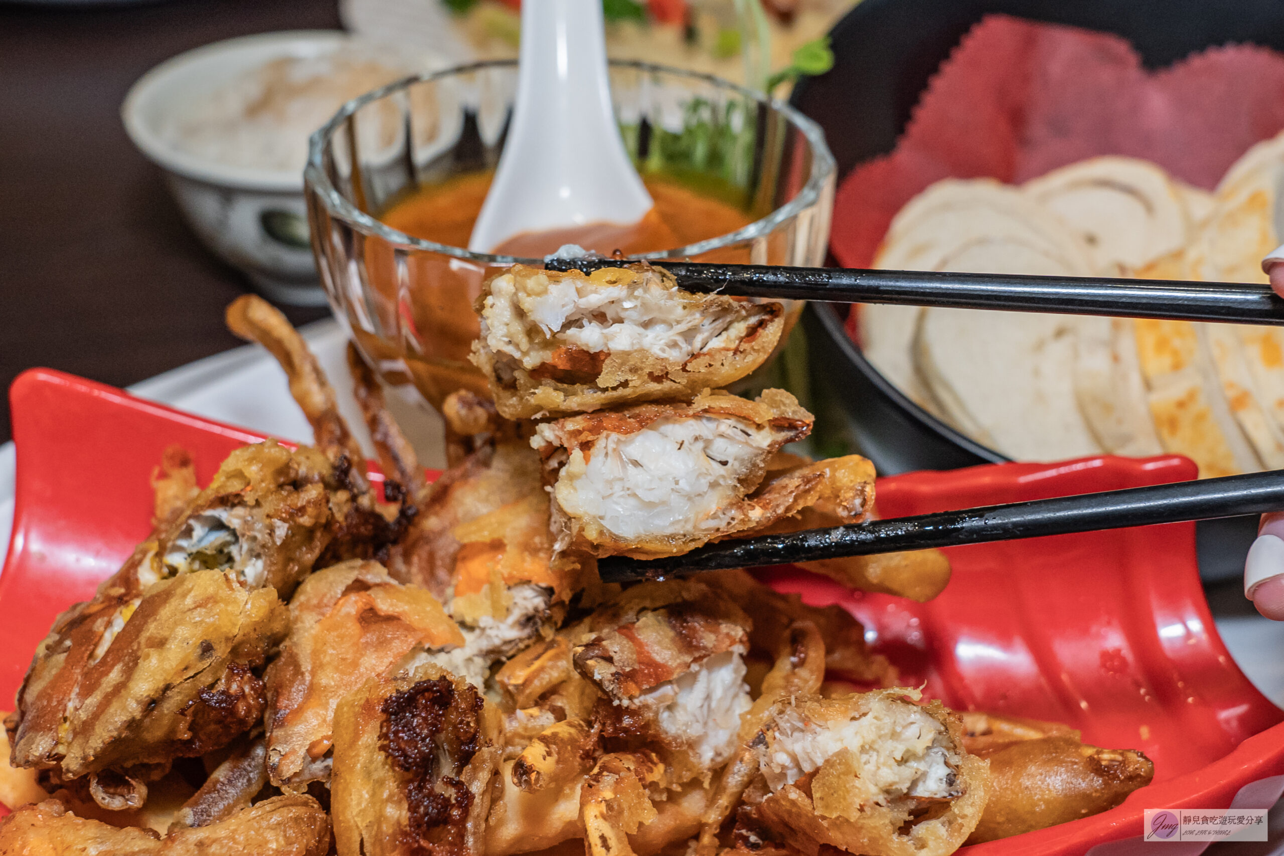 海水屋 寶山雙豐店-免費豬油拌飯吃到飽！外酥內嫩的脆皮豬腳、香酥鹹香咖哩軟殼蟹，消暑冰淇淋無限吃，海鮮平價熱炒合菜聚餐新選擇 @靜兒貪吃遊玩愛分享
