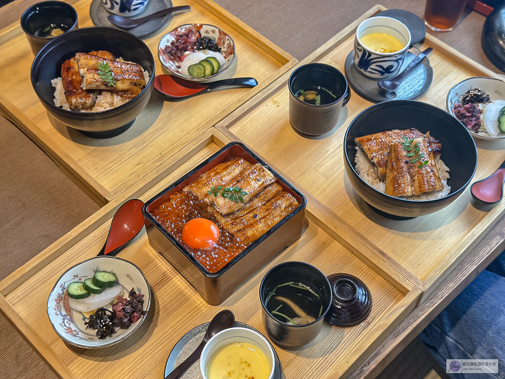 地焼うなぎ 法善寺山かづ-隱藏小巷內！外酥內嫩超驚艷，海膽鰻魚限量10份，超推鮭魚卵鰻魚飯/鄰近難波站 @靜兒貪吃遊玩愛分享