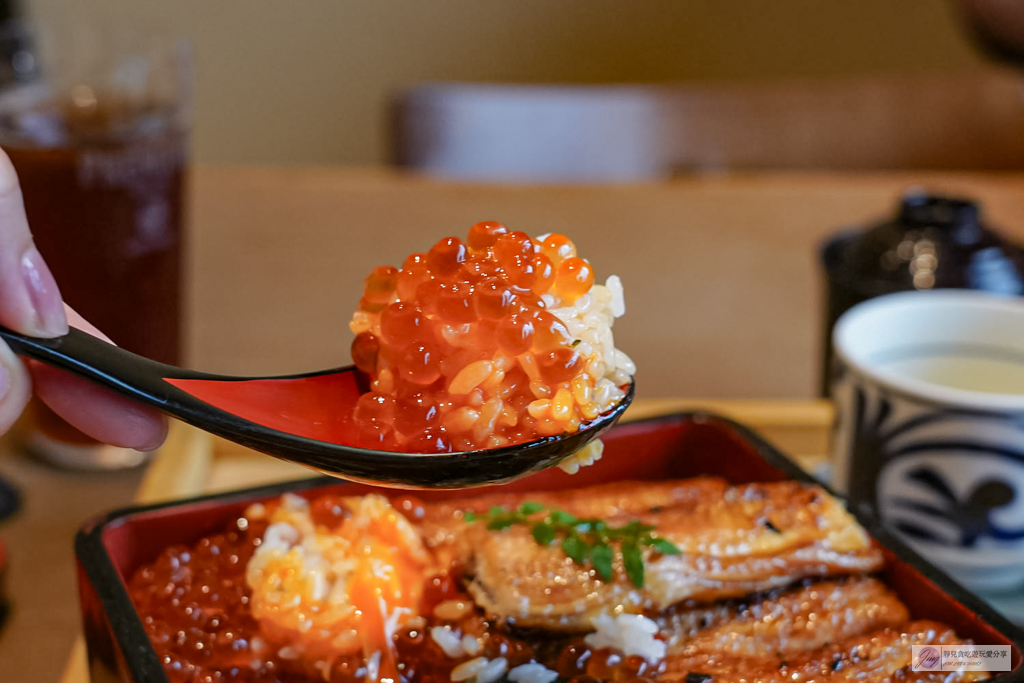 地焼うなぎ 法善寺山かづ-隱藏小巷內！外酥內嫩超驚艷，海膽鰻魚限量10份，超推鮭魚卵鰻魚飯/鄰近難波站 @靜兒貪吃遊玩愛分享