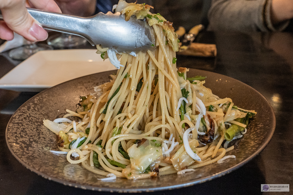 久住酒莊石窯工坊-隱藏在葡萄酒莊！在地人氣窯烤Pizza店，品嚐自家釀製的紅白葡萄酒 @靜兒貪吃遊玩愛分享