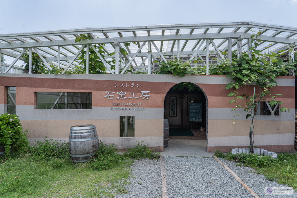 久住酒莊石窯工坊-隱藏在葡萄酒莊！在地人氣窯烤Pizza店，品嚐自家釀製的紅白葡萄酒 @靜兒貪吃遊玩愛分享