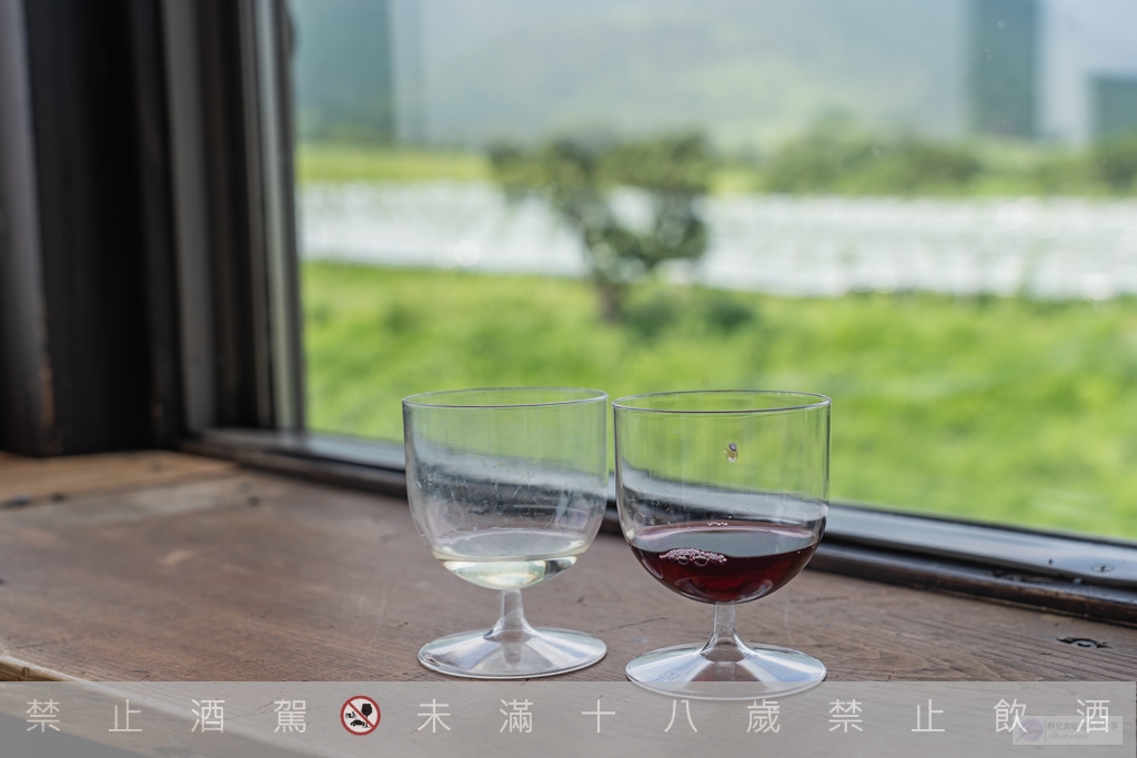 久住酒莊石窯工坊-隱藏在葡萄酒莊！在地人氣窯烤Pizza店，品嚐自家釀製的紅白葡萄酒 @靜兒貪吃遊玩愛分享
