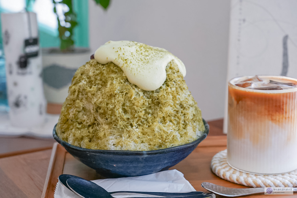 泊堂-隱藏在57年代眷村裡！抹茶海鹽奶蓋剉冰鹹甜清爽又消暑，老宅復古文青風格冰店/憲光二村眷村文化園區 @靜兒貪吃遊玩愛分享