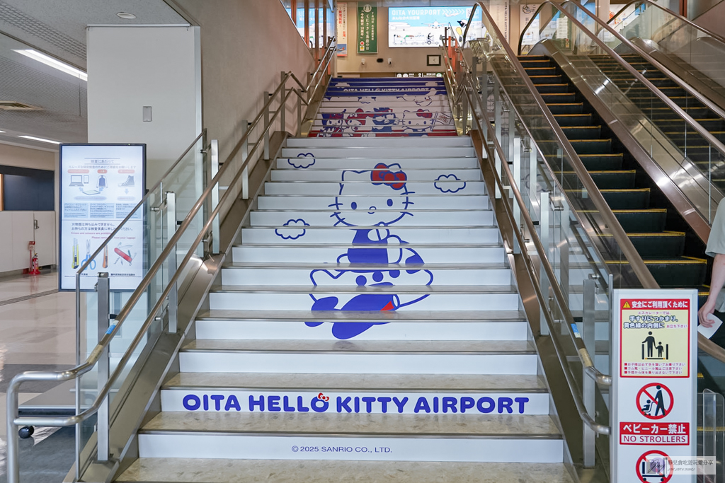 虎航台北直飛大分-全球最萌的機場！尋找遍佈大分機場內的Hello Kitty、美樂蒂角色打卡點，填問券贈限量Sanrio行李吊牌 @靜兒貪吃遊玩愛分享
