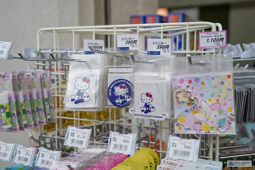虎航台北直飛大分-全球最萌的機場！尋找遍佈大分機場內的Hello Kitty、美樂蒂角色打卡點，填問券贈限量Sanrio行李吊牌 @靜兒貪吃遊玩愛分享