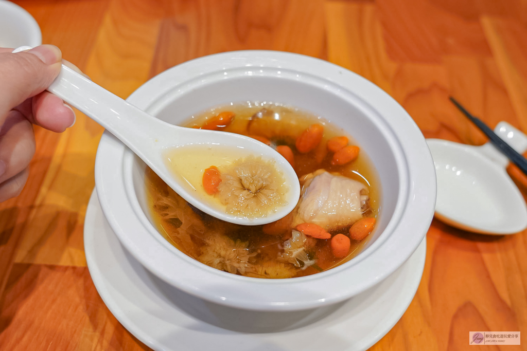 61私廚料理-預約制無菜單 &times; 原型食材精緻客製，牛排、透抽到巨無霸布丁通通有！ @靜兒貪吃遊玩愛分享