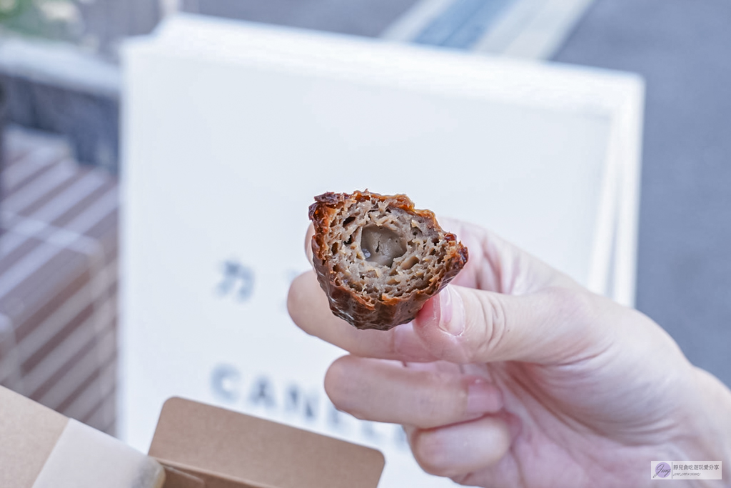 CANELÉ du JAPON 櫻川店-多達8款迷你可麗露,外脆內軟不甜膩/鄰近難波站 @靜兒貪吃遊玩愛分享 CANELÉ du JAPON 櫻川店-多達8款迷你可麗露,外脆內軟不甜膩/鄰近難波站 @靜兒貪吃遊玩愛分享