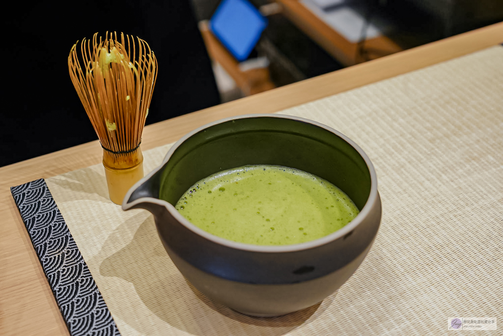 OBRA-隱藏飯店內！抹茶控必收，三種濃度的手沖抹茶專門店/位在APA HOTEL難波駅前 @靜兒貪吃遊玩愛分享