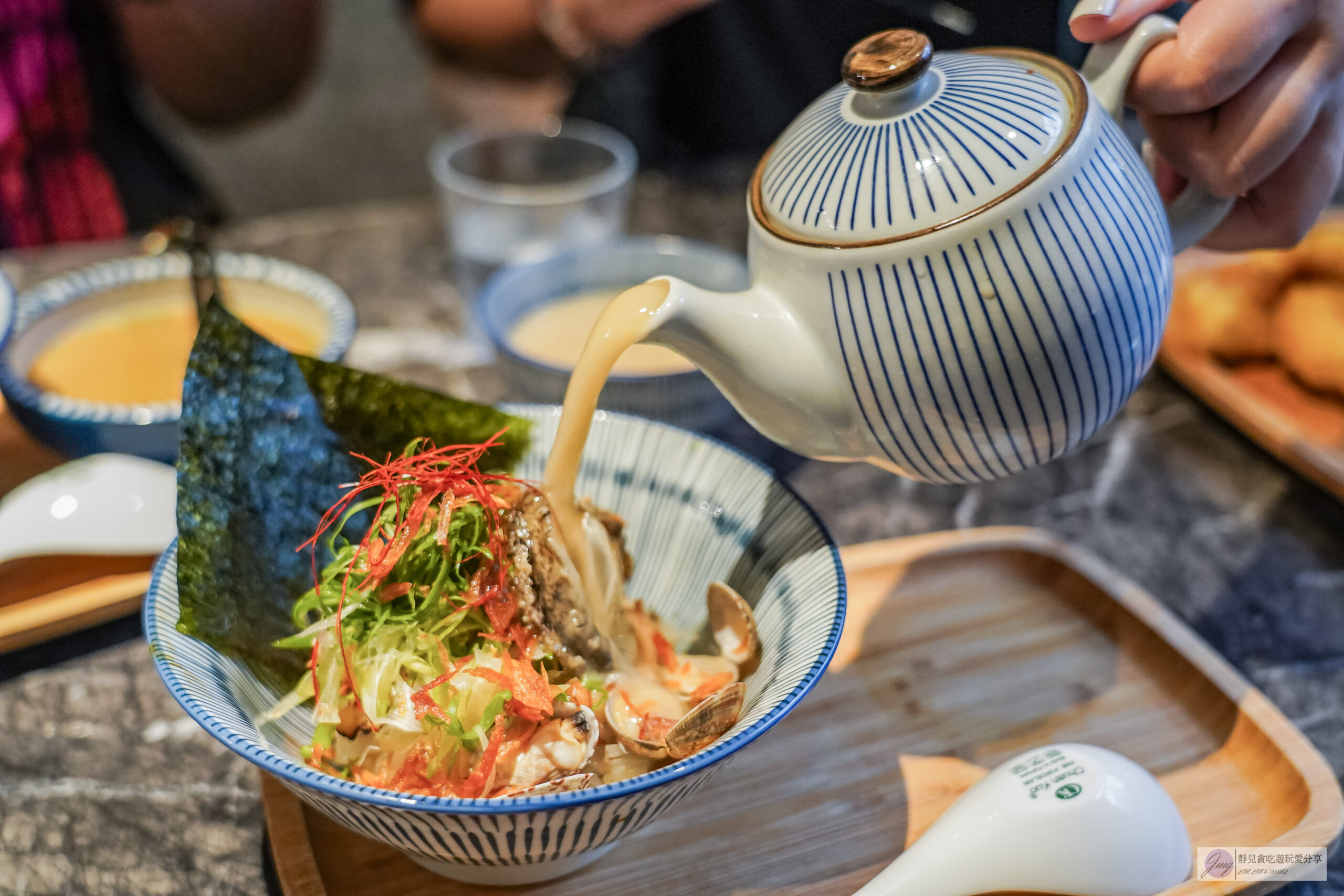 定置漁場三代目 羅東店-老宅改造拉麵店！免費加湯加麵，海味十足的魚骨熬煮湯頭，超推鮮辣爽口的剝皮辣椒麵/鄰近羅東林業文化園區 @靜兒貪吃遊玩愛分享