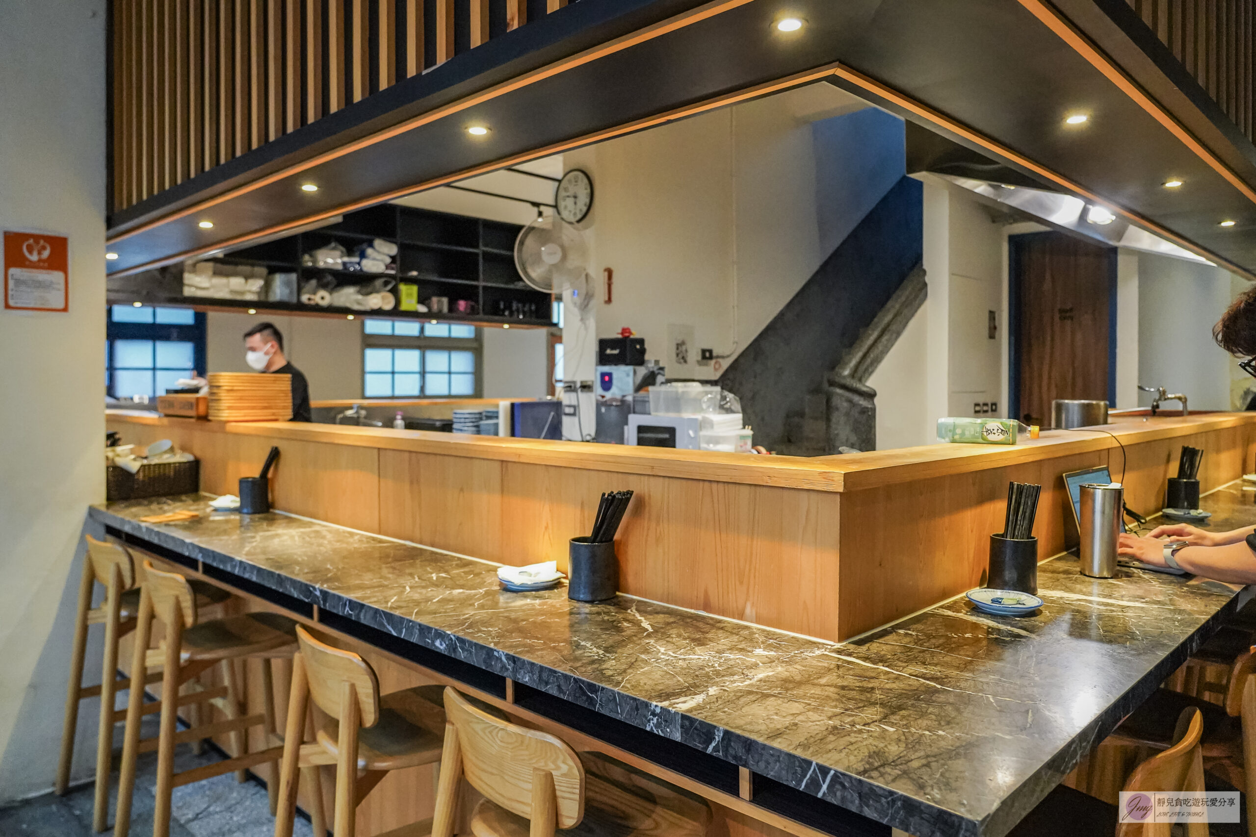 定置漁場三代目 羅東店-老宅改造拉麵店！免費加湯加麵，海味十足的魚骨熬煮湯頭，超推鮮辣爽口的剝皮辣椒麵/鄰近羅東林業文化園區 @靜兒貪吃遊玩愛分享