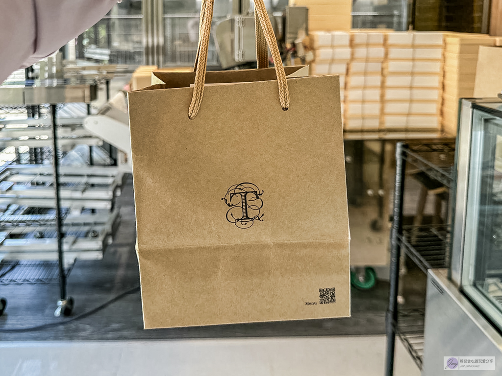 Tim present-超低調的長崎蛋糕店！五三燒綿密香甜、雙目糖酥脆有層次 @靜兒貪吃遊玩愛分享